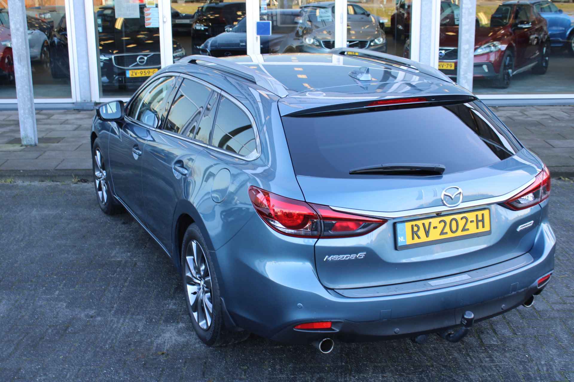 Mazda 6 Sportbreak 2.0 SkyActiv-G 165 GT-M / Leer / Elec Stoel / Climate Control / Park Assist Camera / Navigatie - 61/66