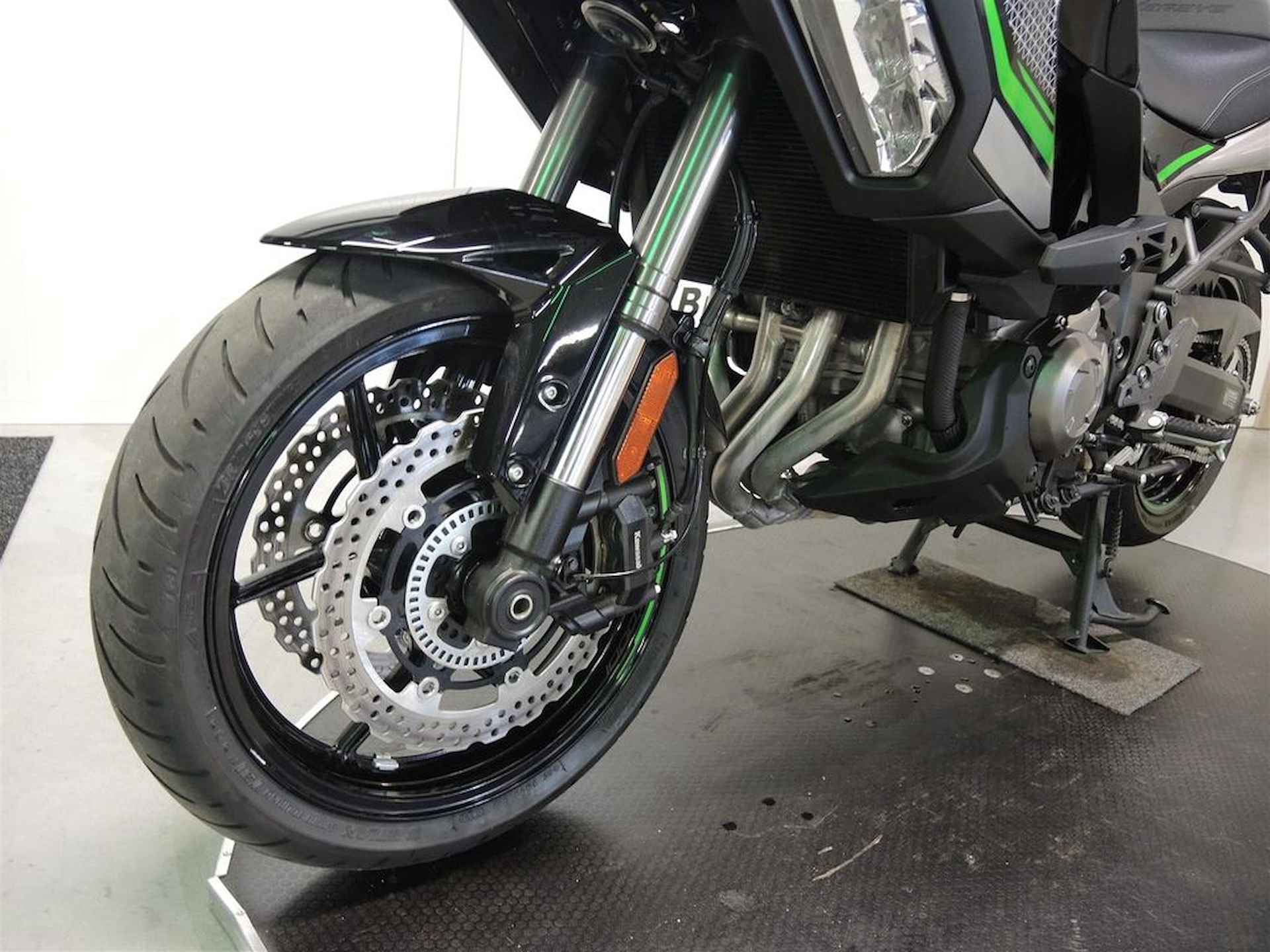 Kawasaki Versys 1000 ABS SE - 4/16