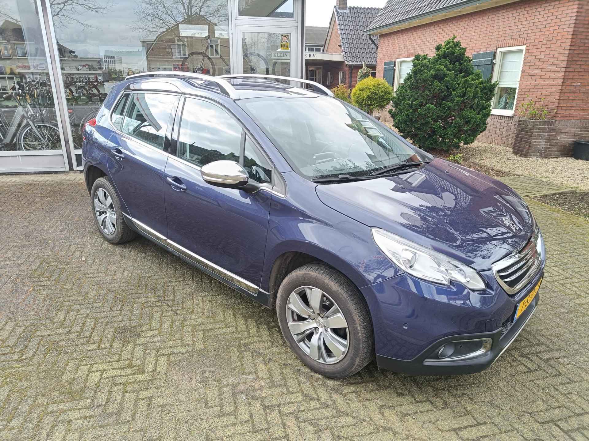 Peugeot 2008 1.2 VTi Allure Pack Premium Plus - 3/16