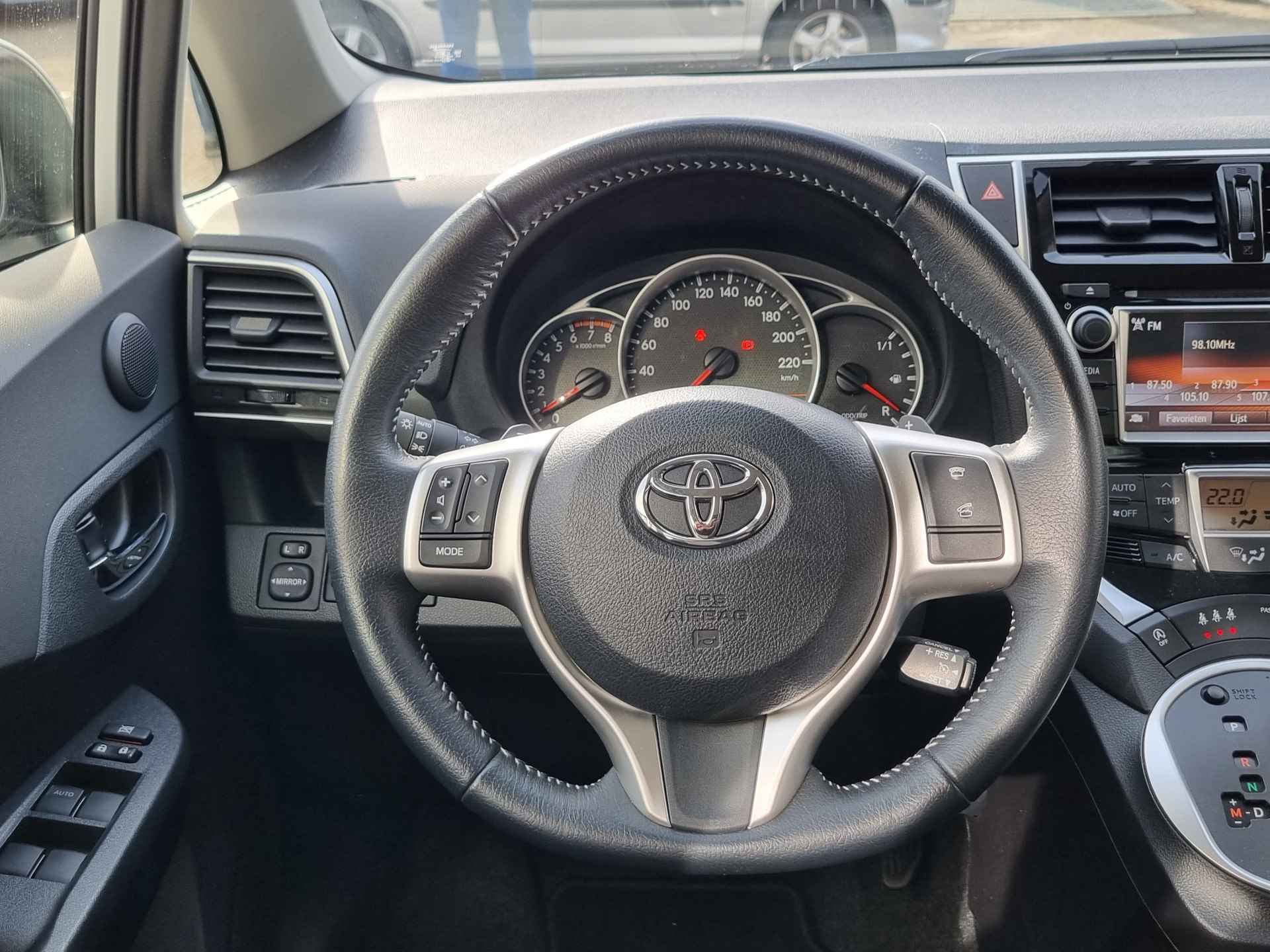 Toyota Verso-S 1.3 VVT-i Dynamic Climate control, cruise control , All-in Rijklaarprijs - 4/21