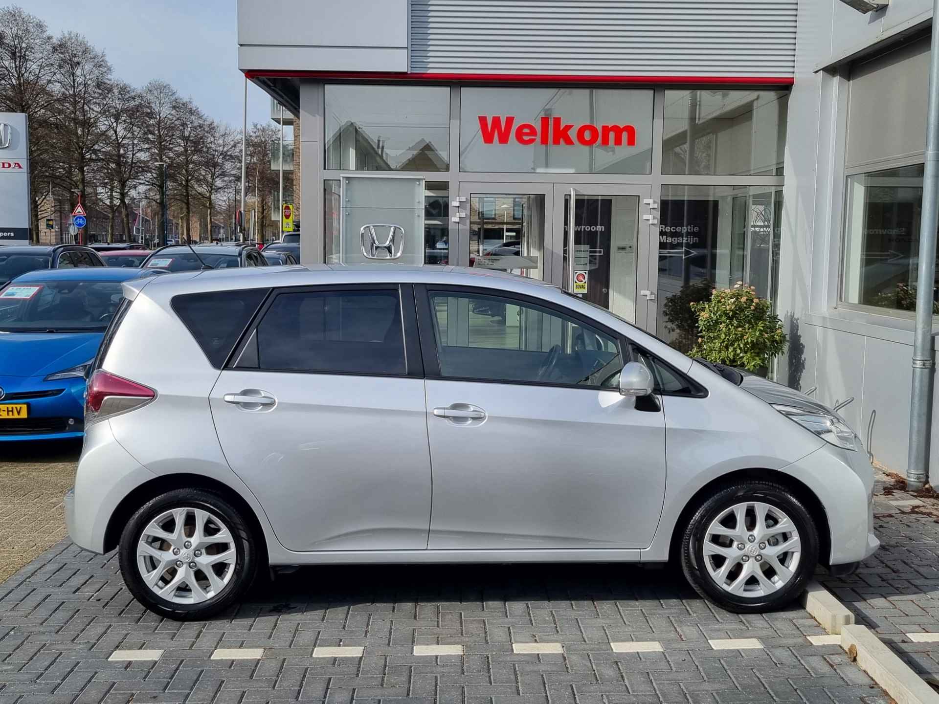 Toyota Verso-S 1.3 VVT-i Dynamic Climate control, cruise control , All-in Rijklaarprijs - 17/21