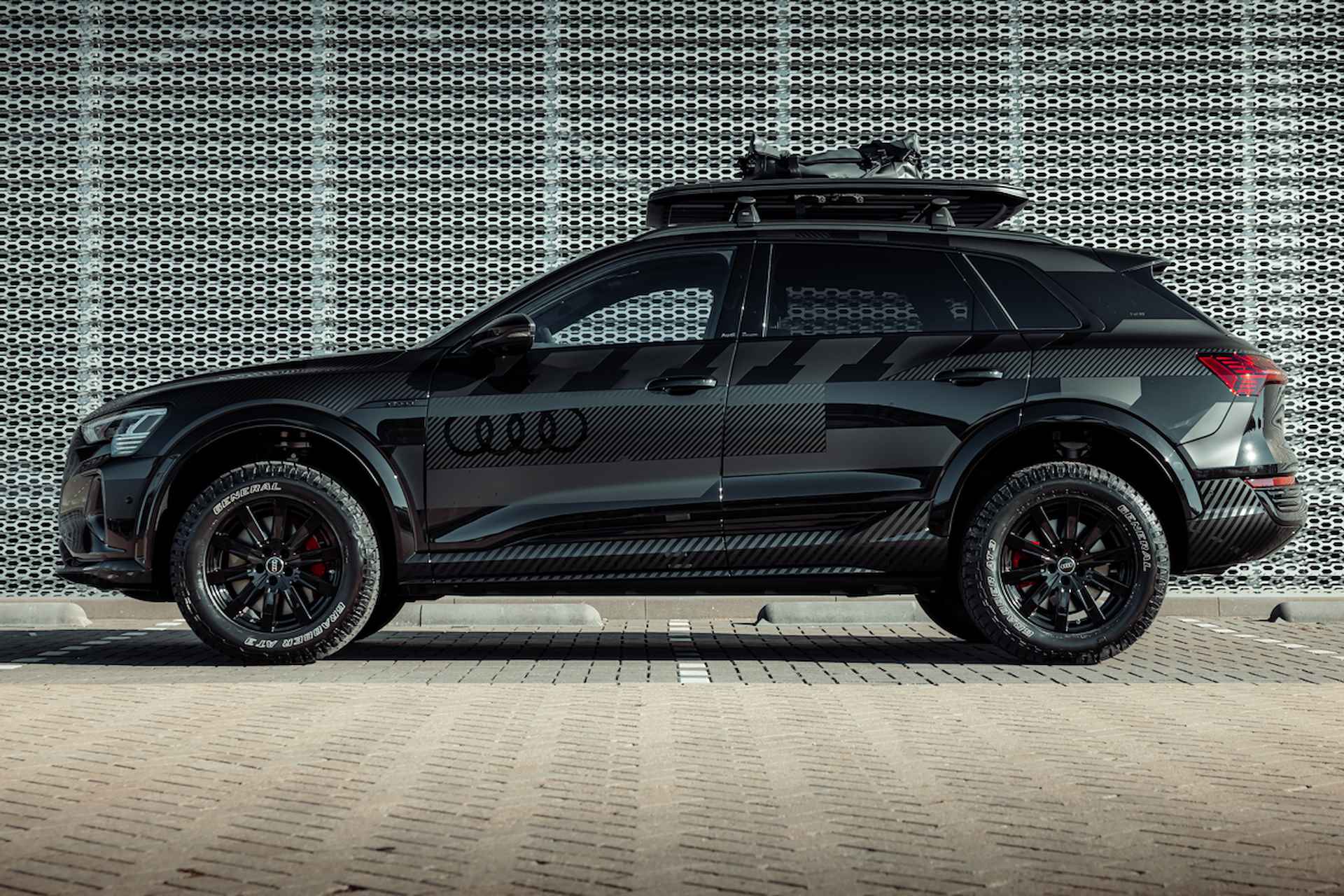 Audi Q8 e-tron 55 quattro edition Dakar 115 kWh - 3/62