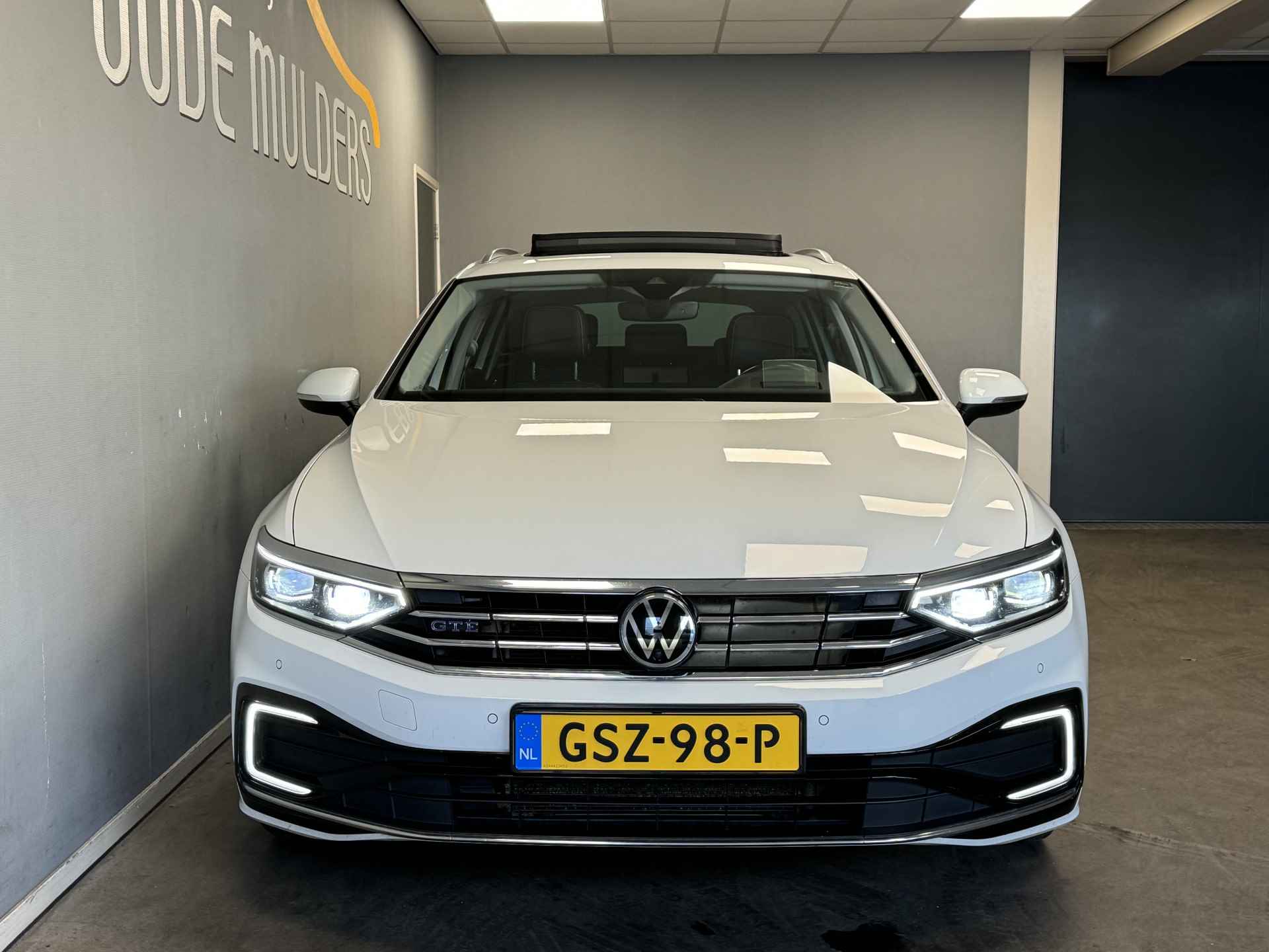 Volkswagen Passat Variant 1.4 TSI PHEV GTE Trekhaak/360Camera/Panoramadak - 8/42