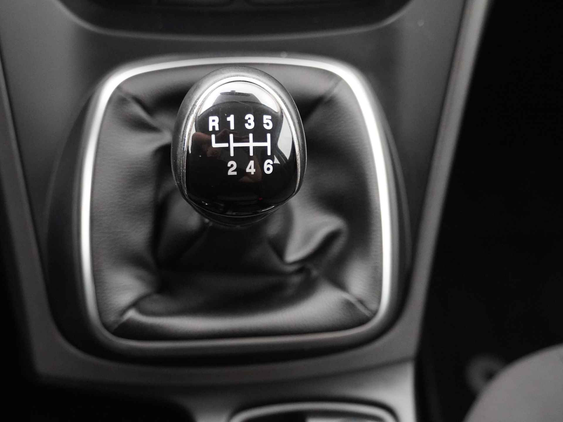 Ford C-MAX Ecoboost 125PK Trend | Navigatie | Trekhaak | ISOFIX | Hoge instap | - 18/20