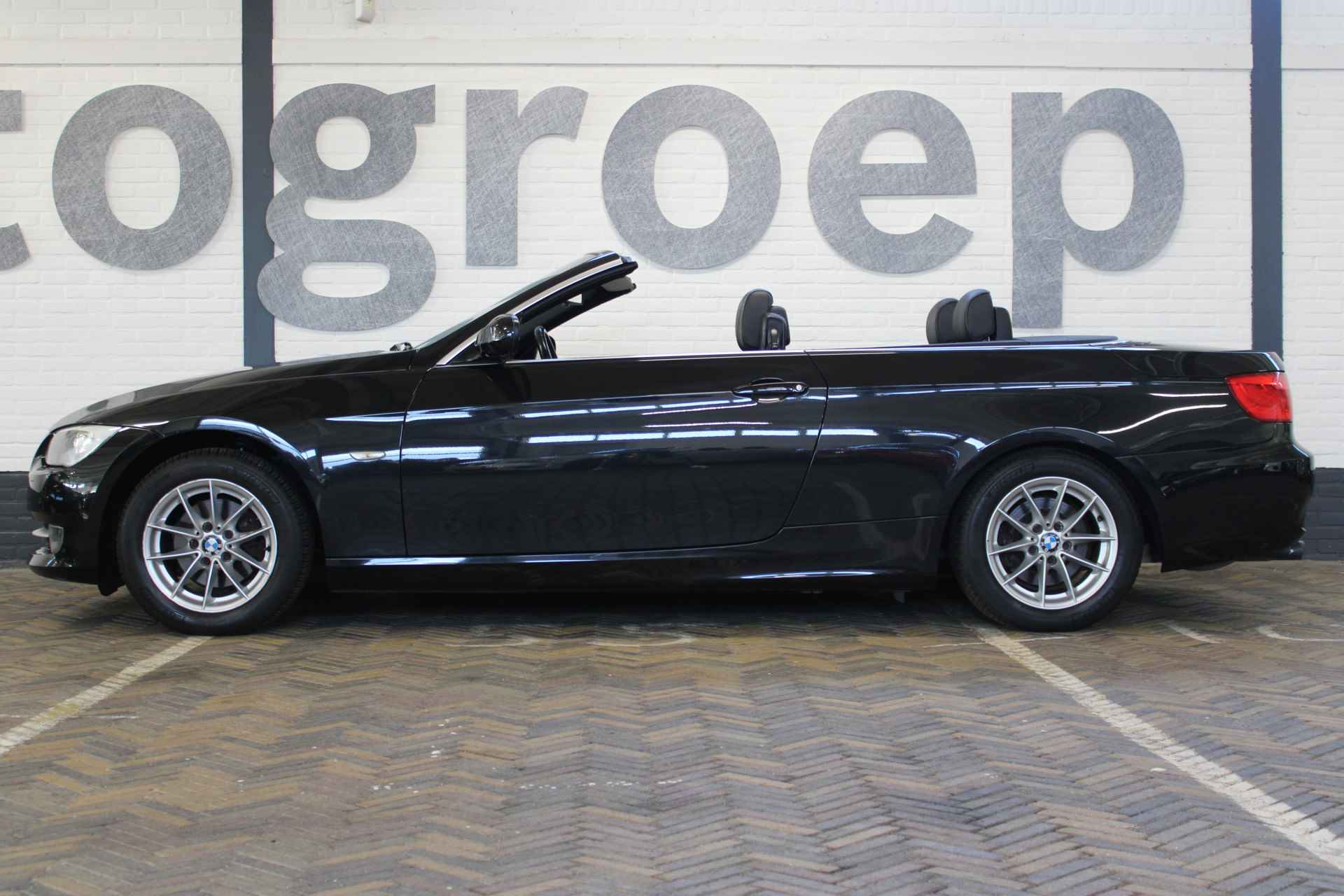 BMW 3 Serie Cabrio 318i | Navigatie | Cruise controle | Climate controle  | Stoelverwarming | Elektrisch verstelbare stoelen | Memory stand bestuurdersstoel | Lederen bekleding | Elektrisch cabriolet dak | - 14/51