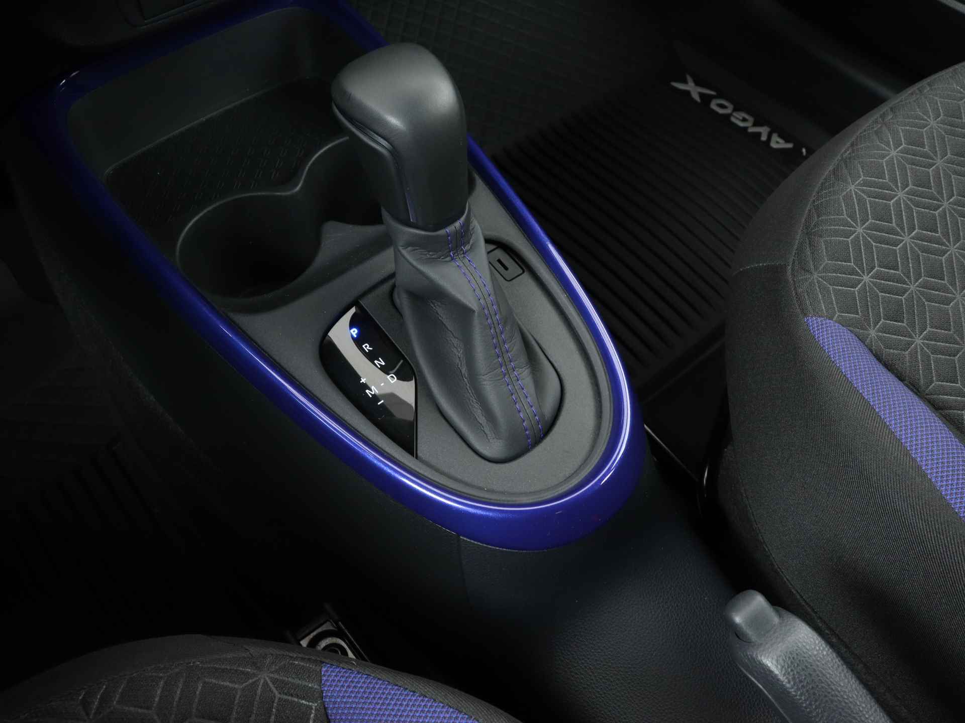 Toyota Aygo X 1.0 Pulse + Limited | Apple Carplay | Adaptive cruise control | Camera | - 13/42