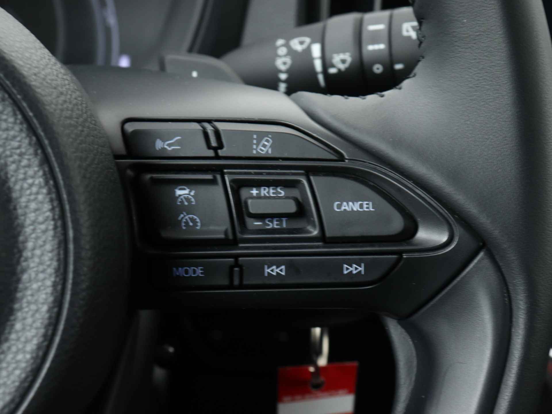 Toyota Aygo X 1.0 Pulse + Limited | Apple Carplay | Adaptive cruise control | Camera | - 23/42