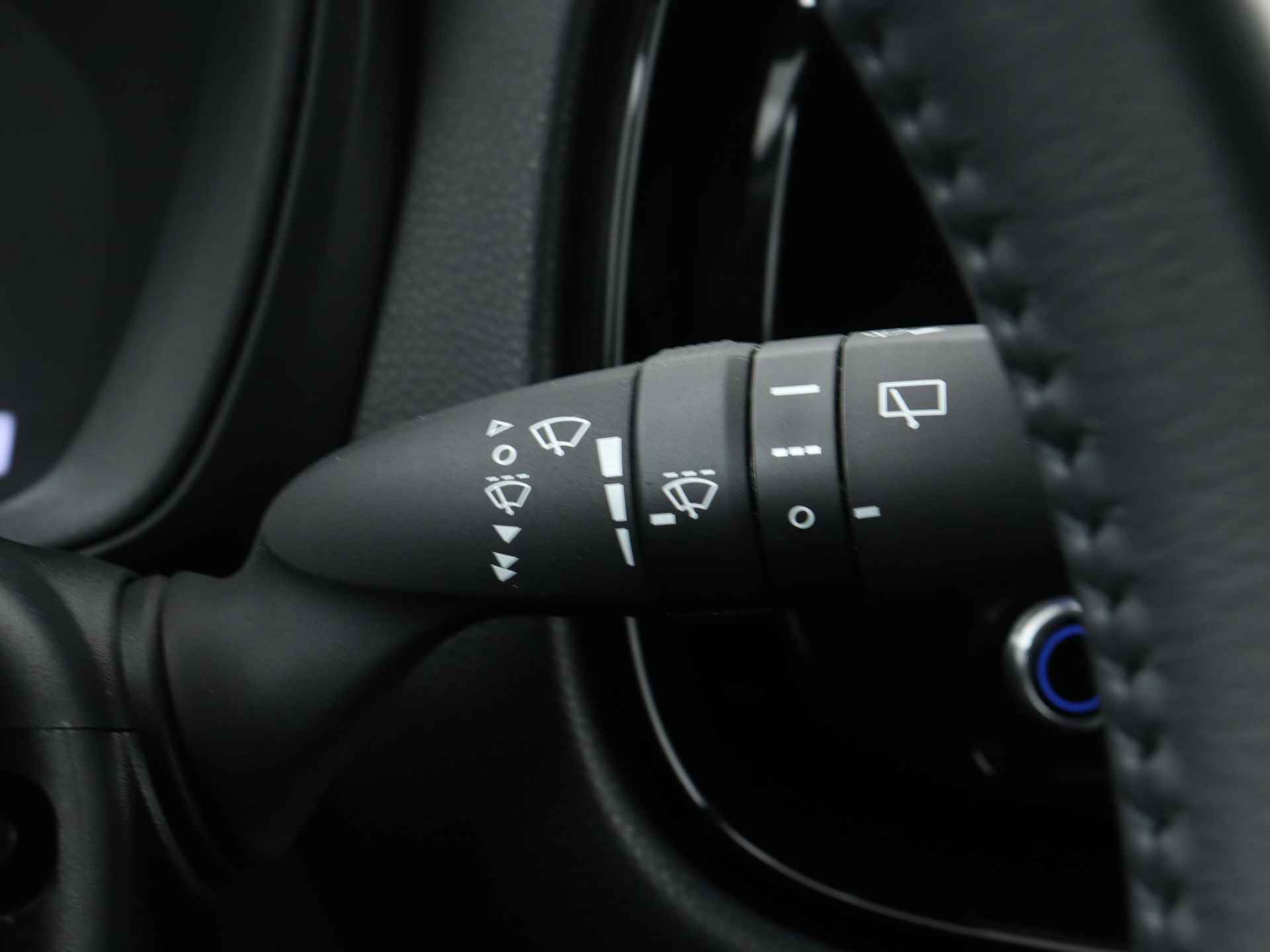 Toyota Aygo X 1.0 Pulse + Limited | Apple Carplay | Adaptive cruise control | Camera | - 25/42