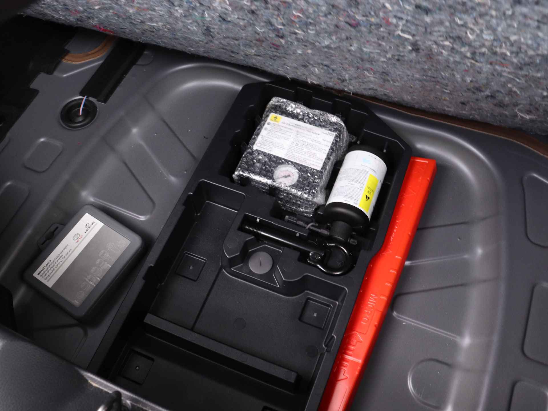 Toyota Aygo X 1.0 Pulse + Limited | Apple Carplay | Adaptive cruise control | Camera | - 39/42