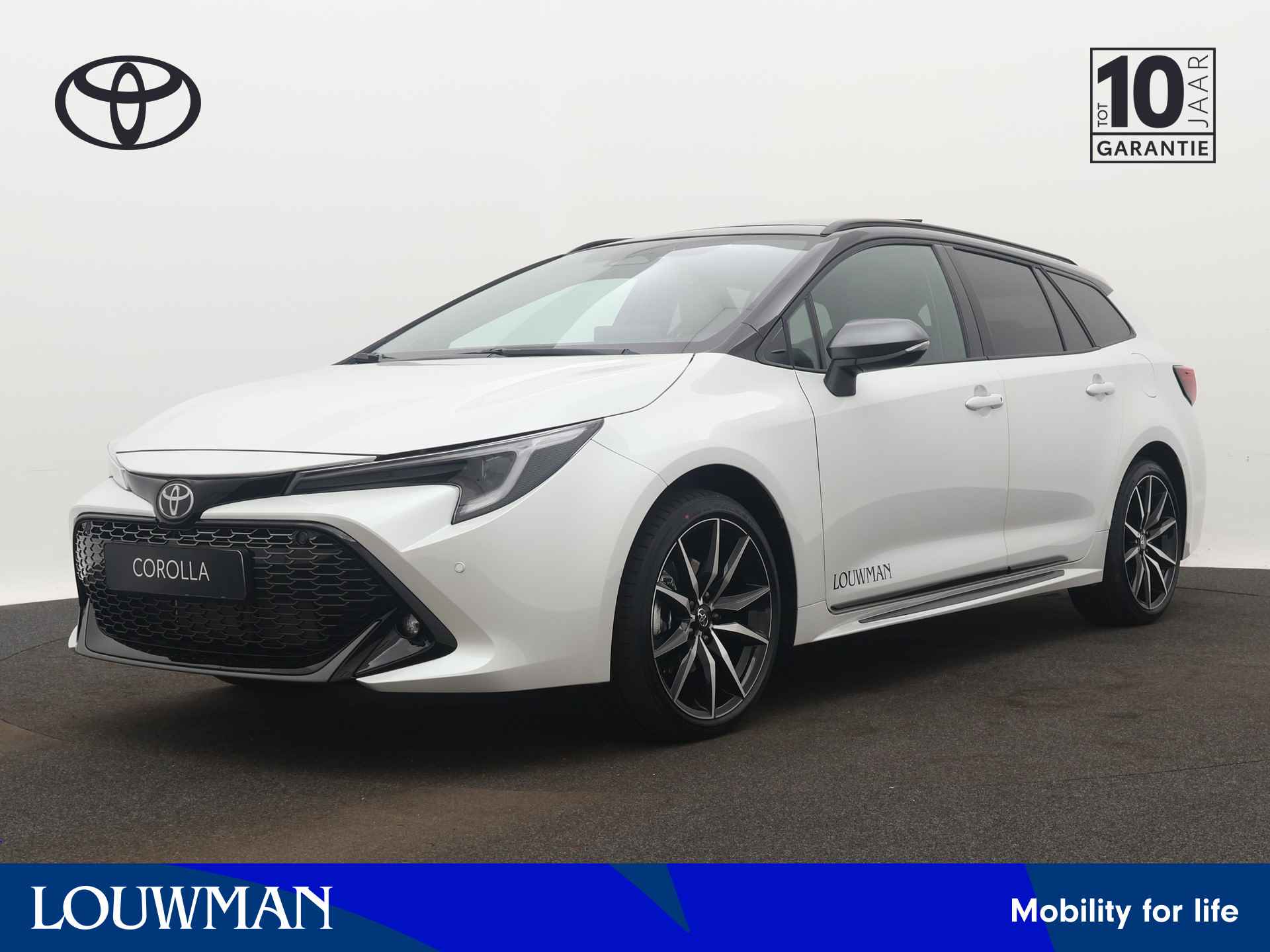 Toyota Corolla Touring Sports Hybrid 180 GR Sport | Black pack | Bi-Tone | Panoramadak | Dodehoekdetector |