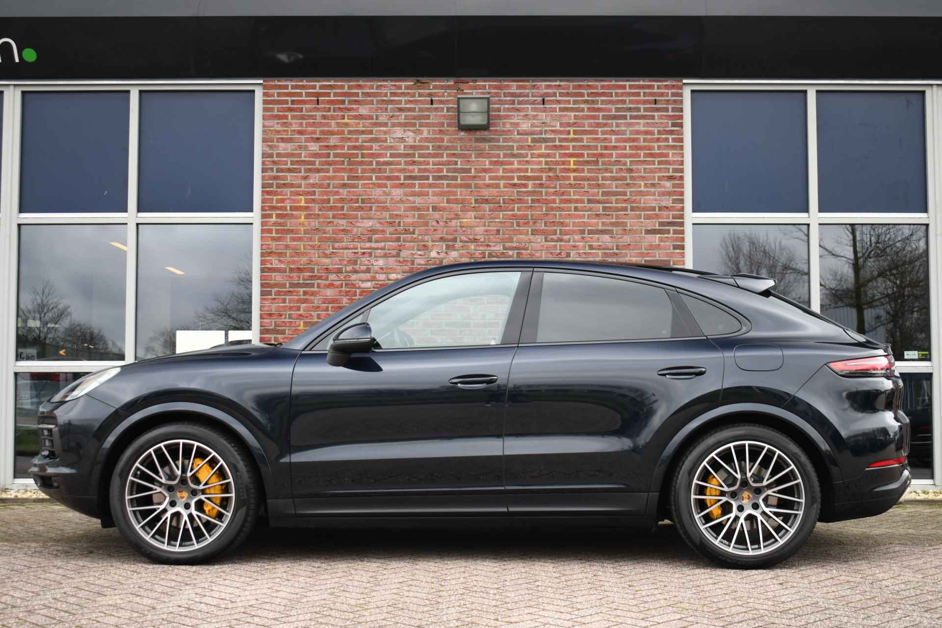 Porsche Cayenne Coupé 3.0 e-Hybrid 470pk Pano Luchtv ACC Bose Chrono 21inch - 52/84