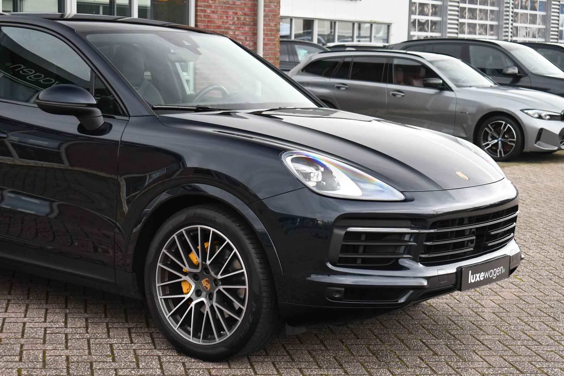 Porsche Cayenne Coupé 3.0 e-Hybrid 470pk Pano Luchtv ACC Bose Chrono 21inch - 75/84