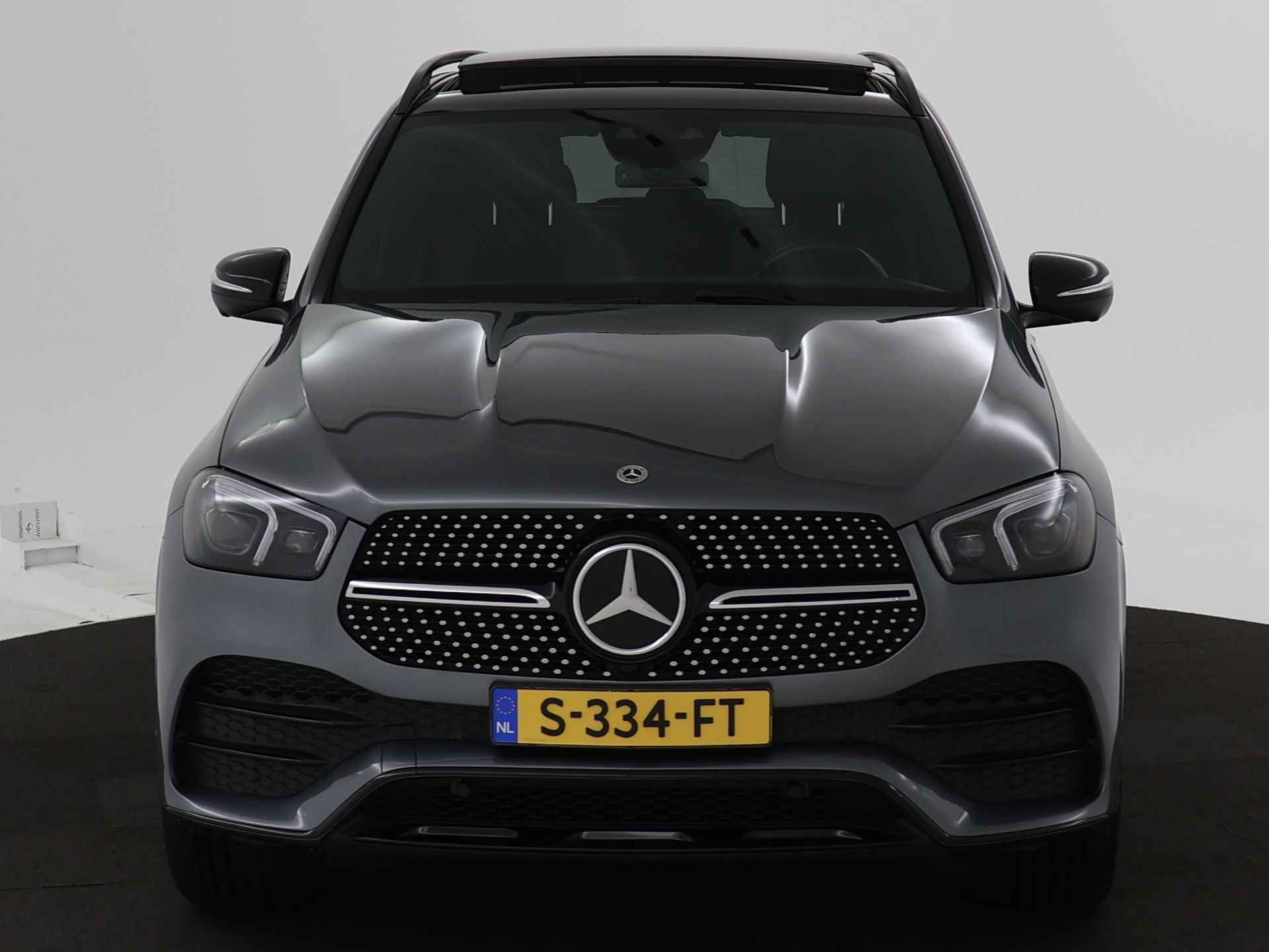 Mercedes-Benz GLE 350 e 4MATIC Premium Plus | Panoramadak | multispaaks 21 inch. lichtmetalen velgen | Navigatie | parkingsupport | Trekhaak wegklapbare haak | Inclusief 24 maanden Mercedes-Benz Certified garantie voor Europa. - 28/45