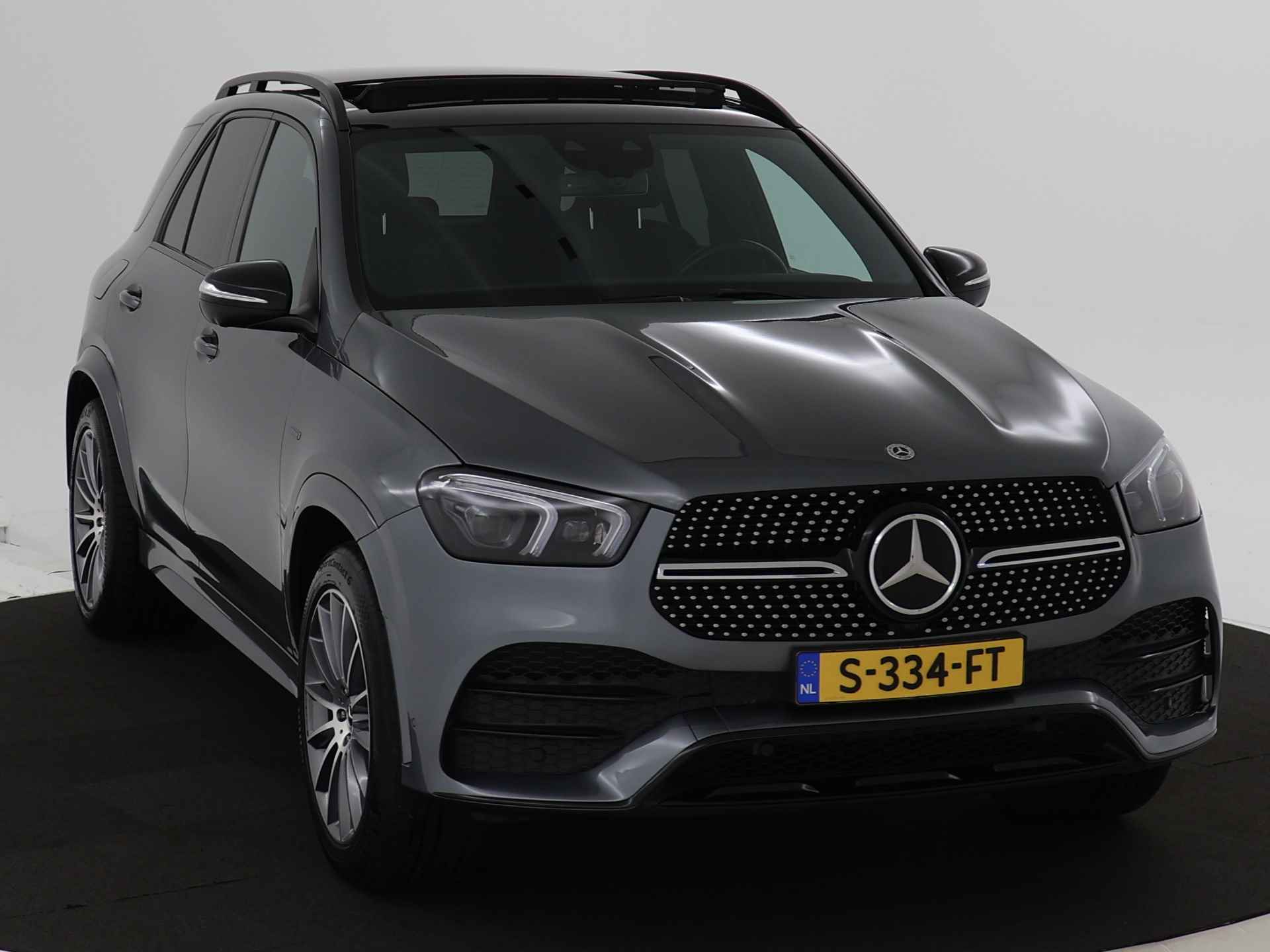 Mercedes-Benz GLE 350 e 4MATIC Premium Plus | Panoramadak | multispaaks 21 inch. lichtmetalen velgen | Navigatie | parkingsupport | Trekhaak wegklapbare haak | Inclusief 24 maanden Mercedes-Benz Certified garantie voor Europa. - 29/45