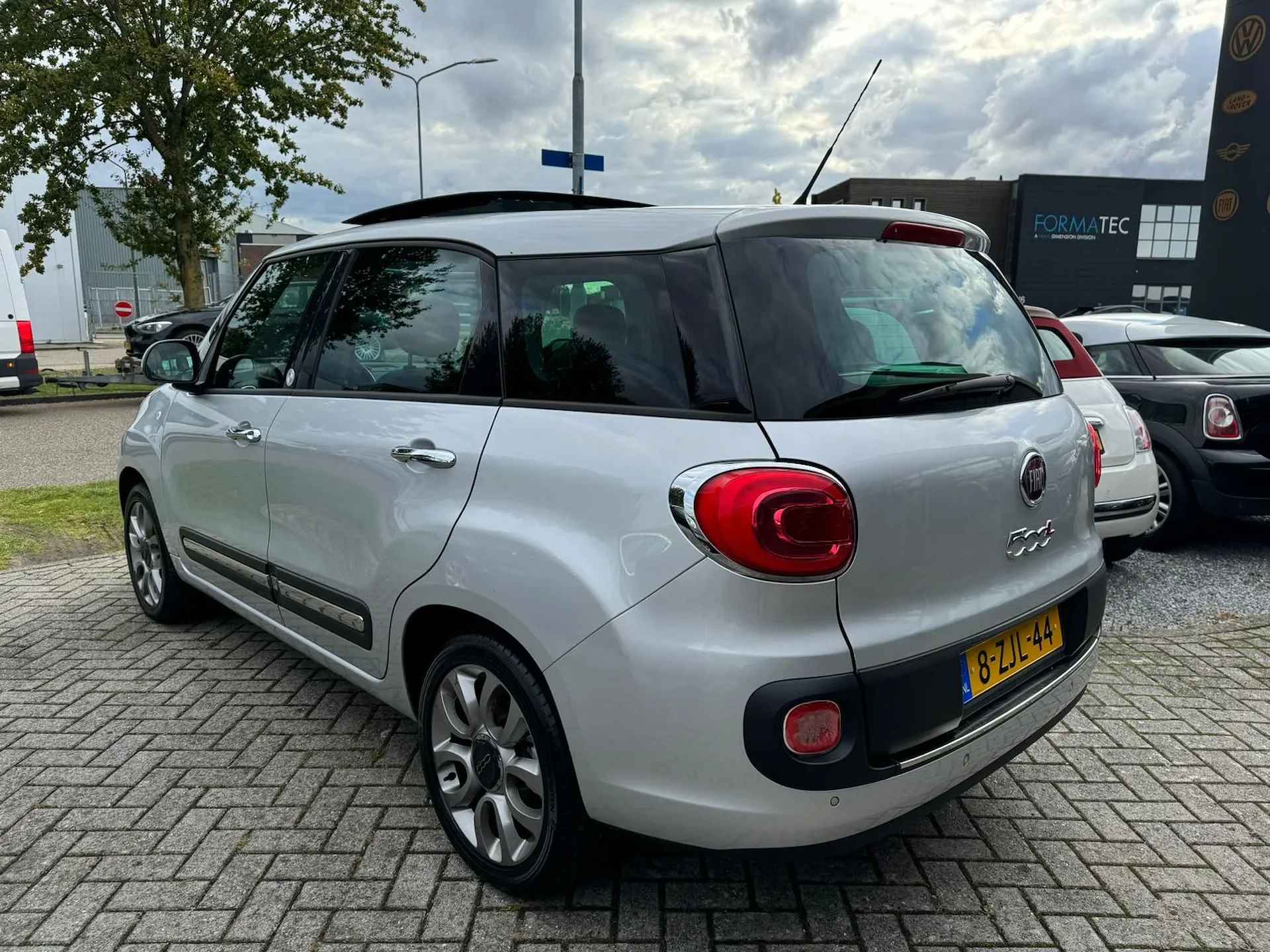 Fiat 500L Living 0.9 TwinAir Lounge|Clima|Pano - 2/16