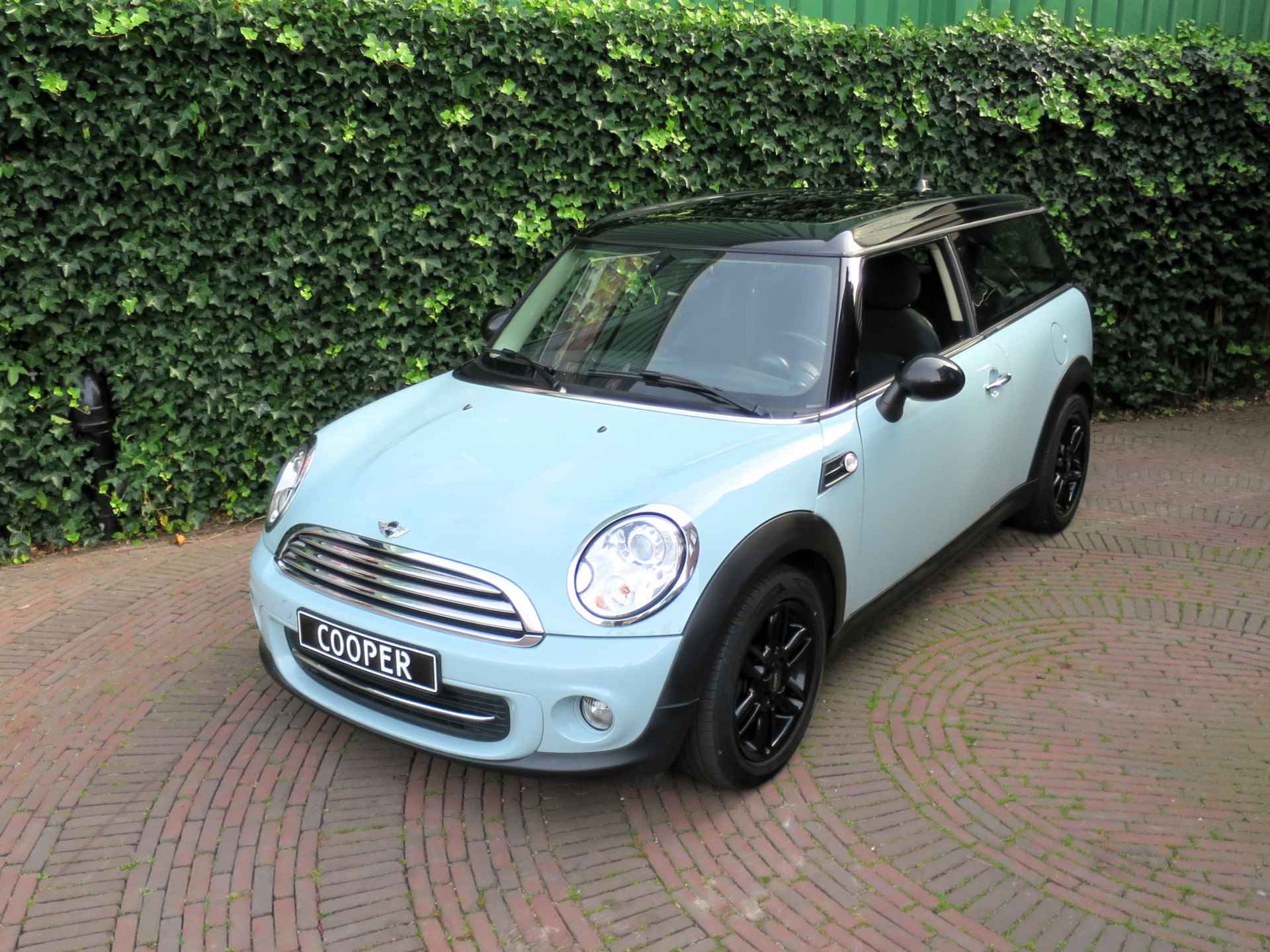 MINI Clubman 1.6 Cooper Chili R55 LCI automaat met Navi, Pano.dak, PDC, Xenon en 16" - 48/49