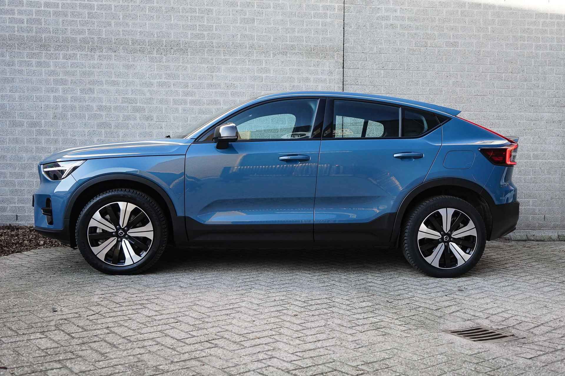 Volvo C40 Recharge Twin AWD Plus | Pilot assist | Stoelverwarming | Park assist - 3/27