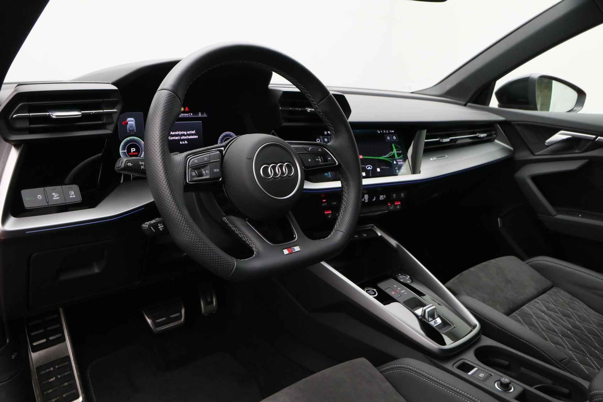 Audi A3 Sportback 45 TFSI e 245PK S-tronic S Line | Pano | Matrix LED | B&O | Leder/alcantara | Elektr. voorstoelen | Stoelverwarming | Camera | Navi - 3/40