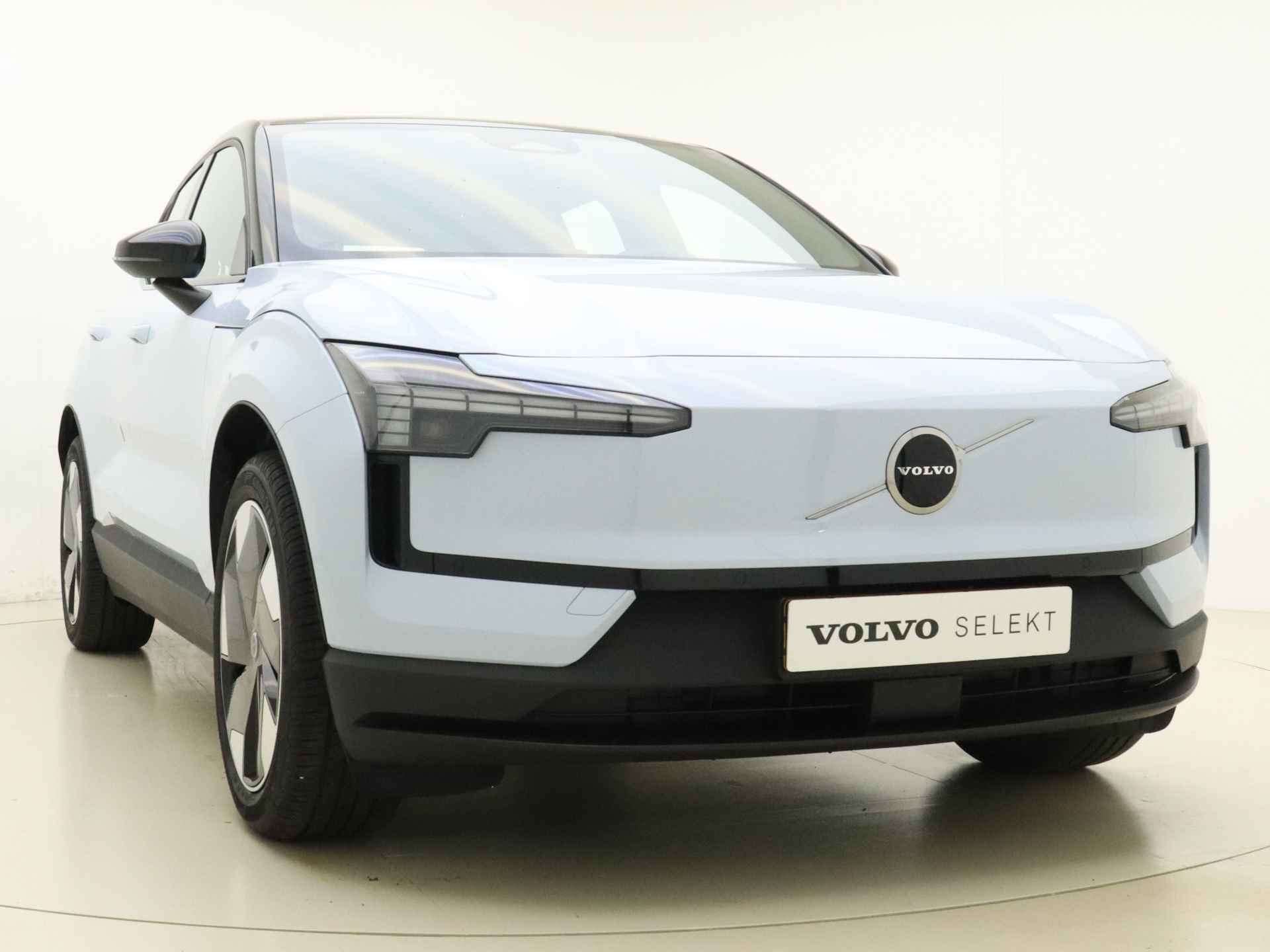 Volvo EX30 Extended Range Plus 69 kWh  / Stoel + Stuurw. Verwarming / Adapt. Cruise / H&K Audio / - 21/31