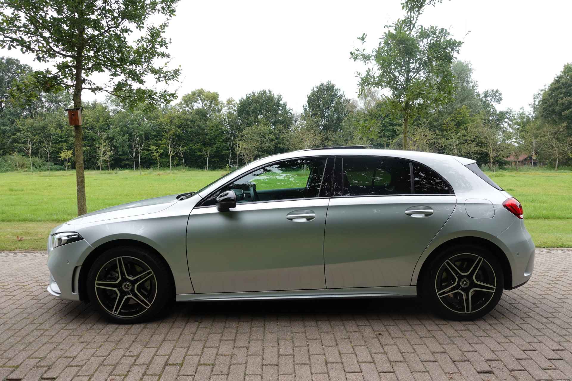 Mercedes-Benz A-Klasse 250 e Premium Plus AMG, Pano, 360 graden camera, Led - 10/54