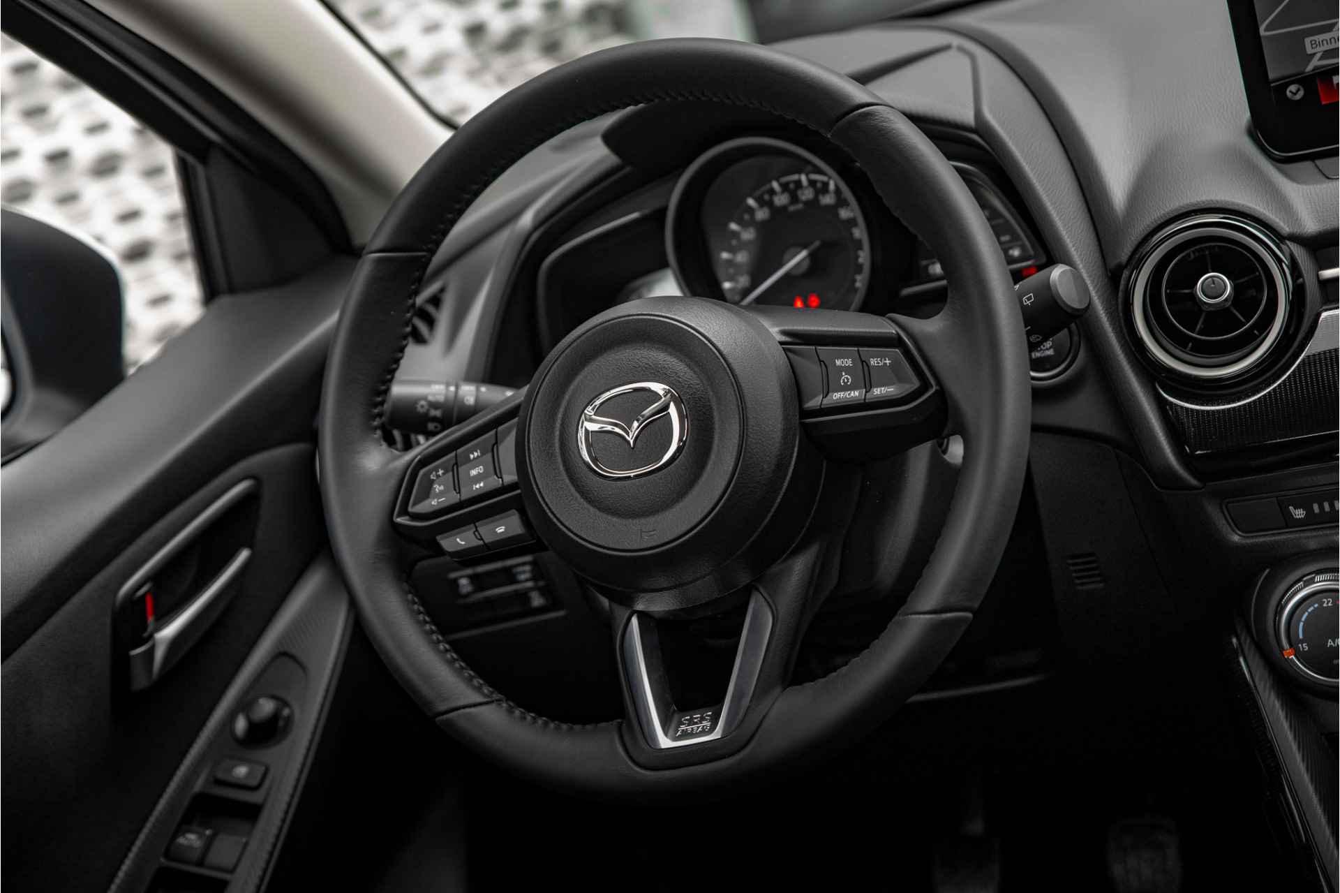 Mazda 2 1.5 e-SkyActiv-G 90 Centre-Line | Carplay | Navigatie | Cruise control | Stoelverwarming - 9/21