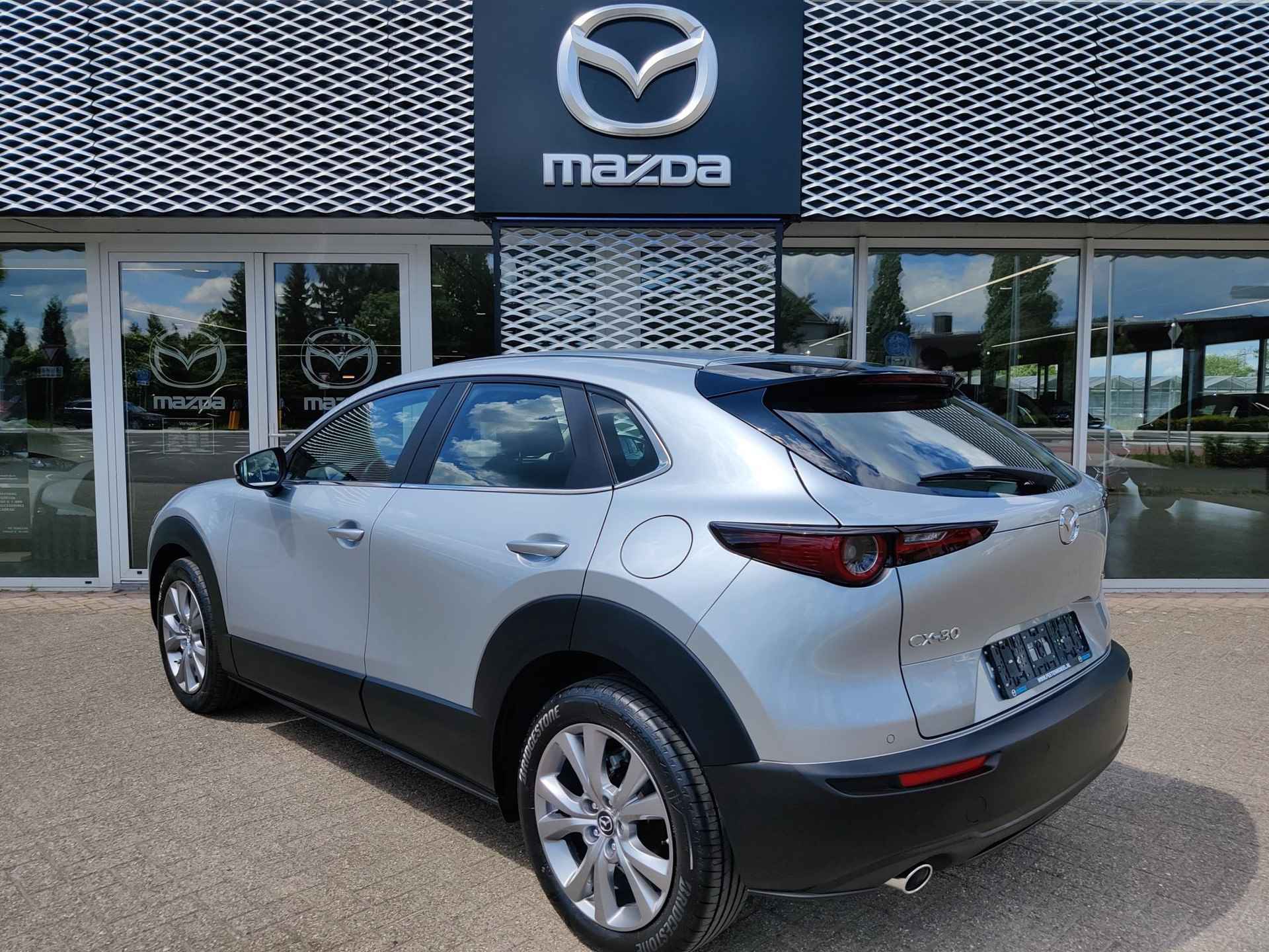 Mazda CX-30 2.0 e-SkyActiv-G 150pk Comfort Automaat | RADAR CRUISE | APPLE CARPLAY | STOELVERWARMING | - 4/34