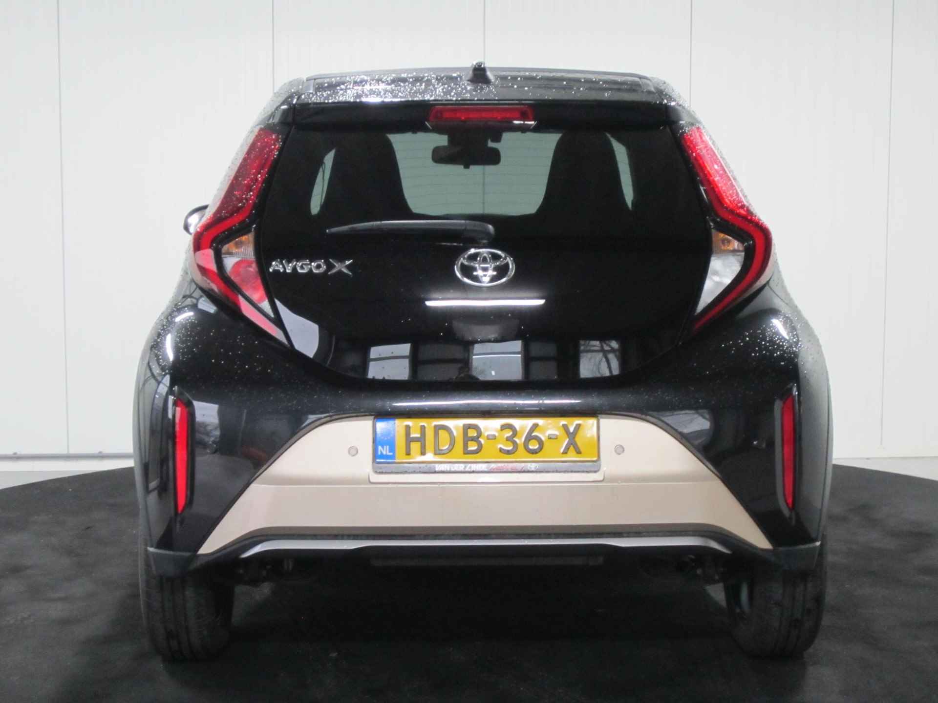 Toyota Aygo X 1.0 VVT-i MT Envy Cabrio Navi Parkeersensoren - 20/32