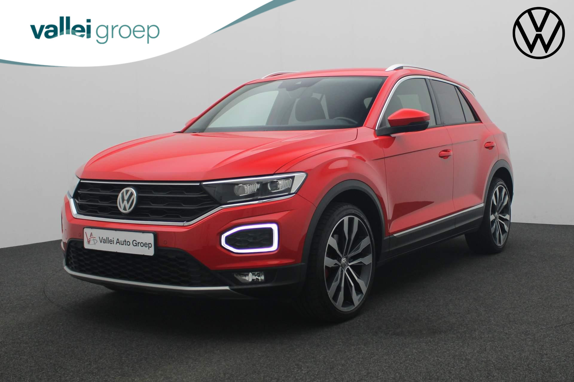 Volkswagen T-Roc 1.5 TSI 150PK Sport | Trekhaak | Camera | Stoelverwarming | Navi | Sportonderstel | ACC | Virtual Cockpit