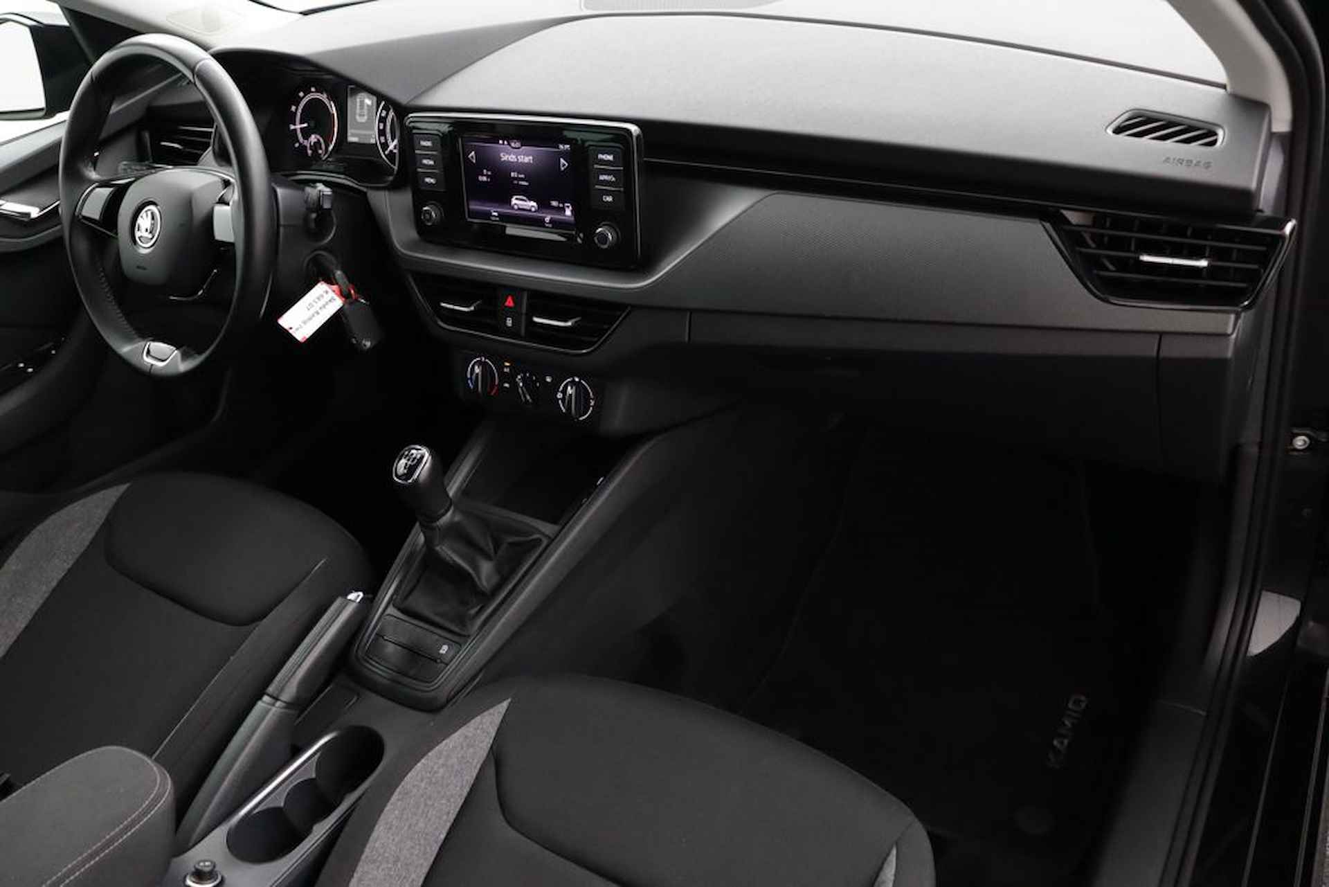 Škoda Kamiq 1.0 TSI Active - Bluetooth - Cruise Control - LED Koplampen - Airco - LM Velgen - 12 maanden Bovag garantie - 30/53