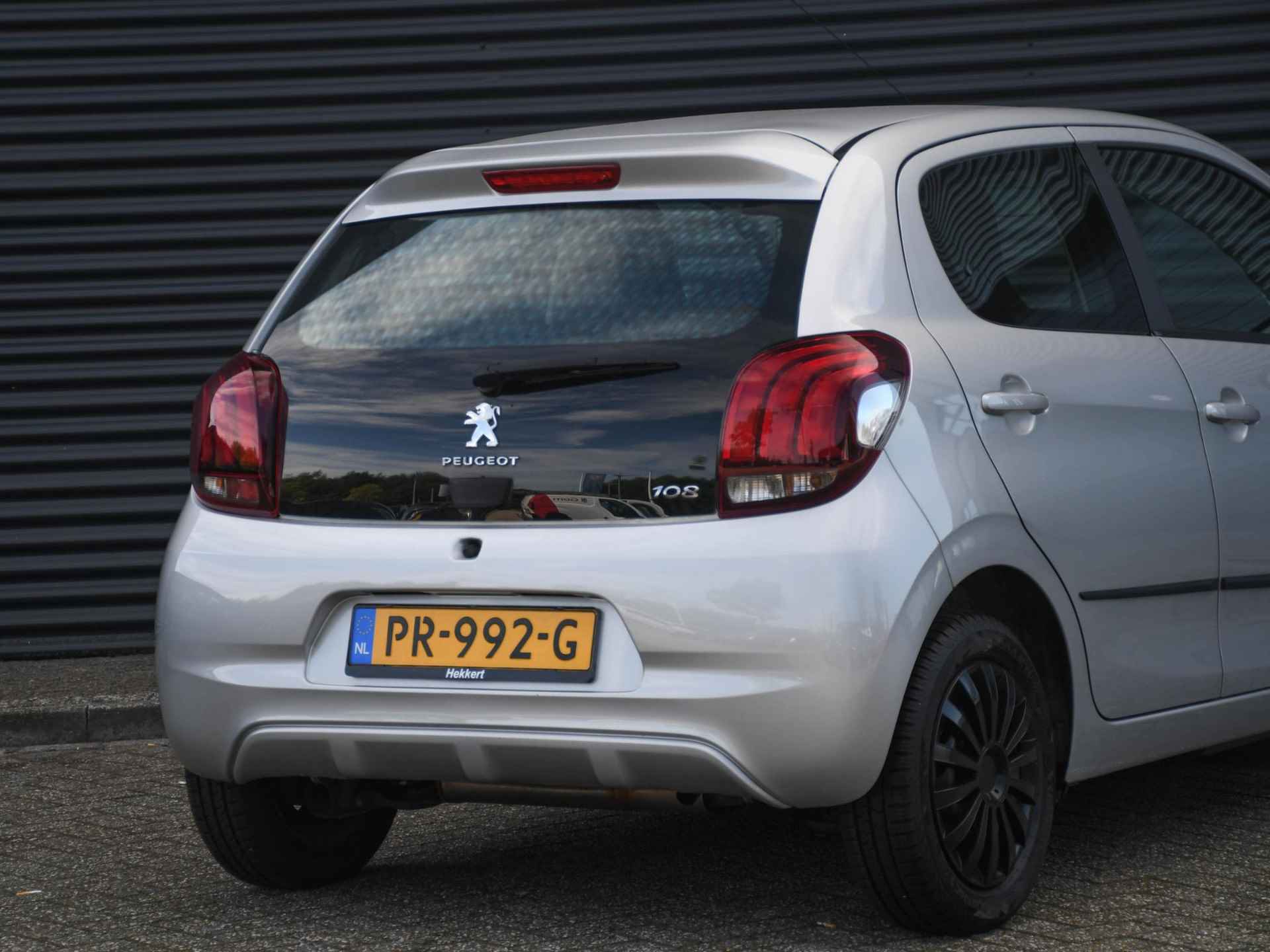 Peugeot 108 Active 1.0 e-VTi 69pk NAVI | 14'' | AIRCO | USB | 12MND GARANTIE - 5/26