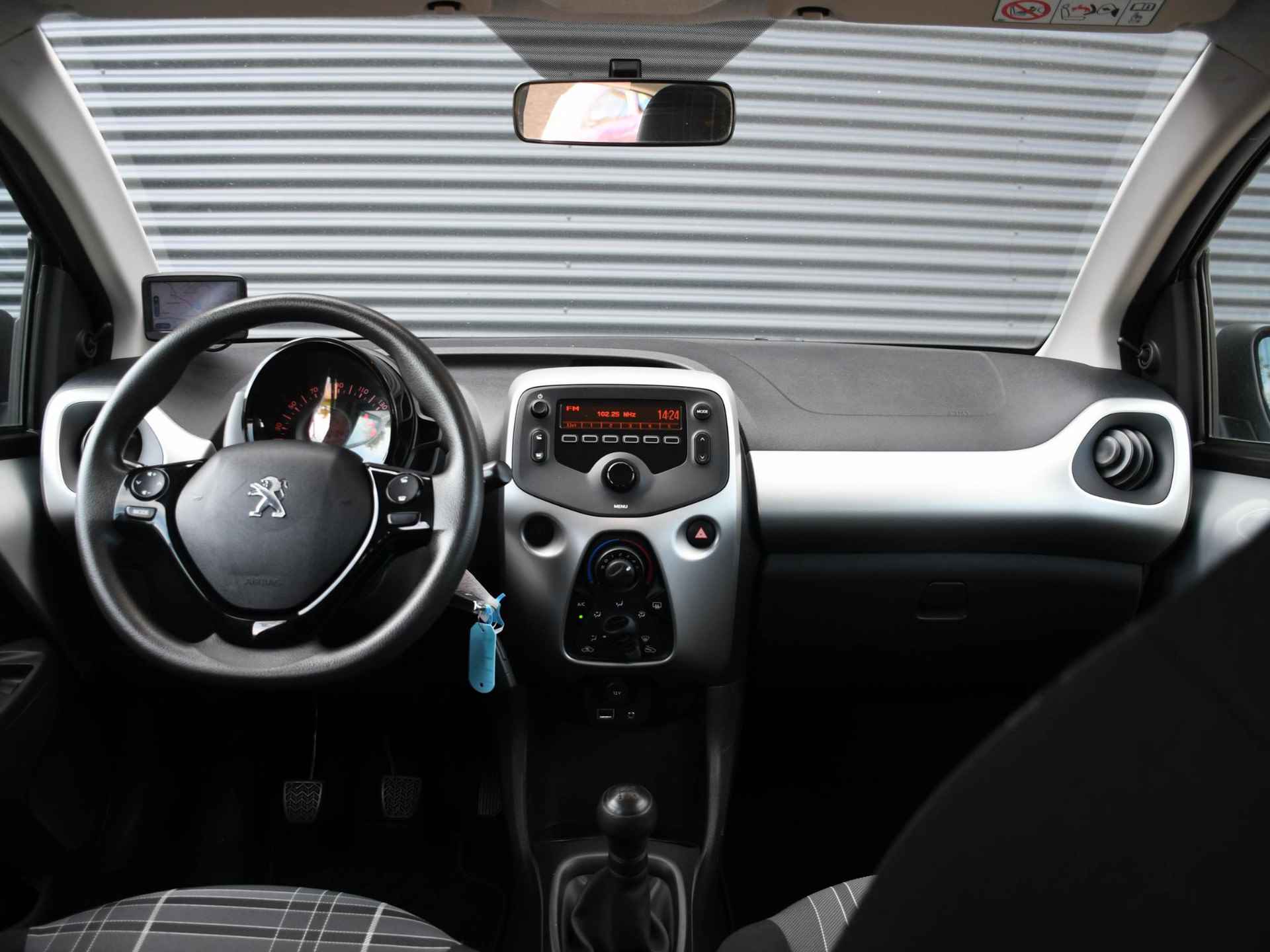 Peugeot 108 Active 1.0 e-VTi 69pk NAVI | 14'' | AIRCO | USB | 12MND GARANTIE - 8/26