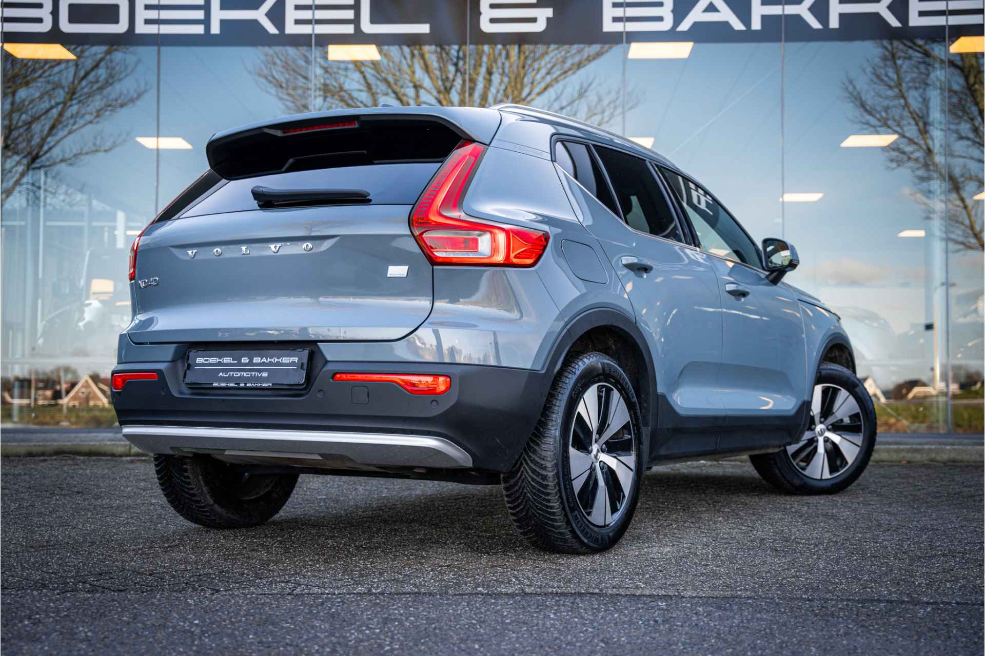 Volvo XC40 1.5 T4 Recharge Inscription Expression - Camera - Stuurverwarming All Season banden! - 26/67