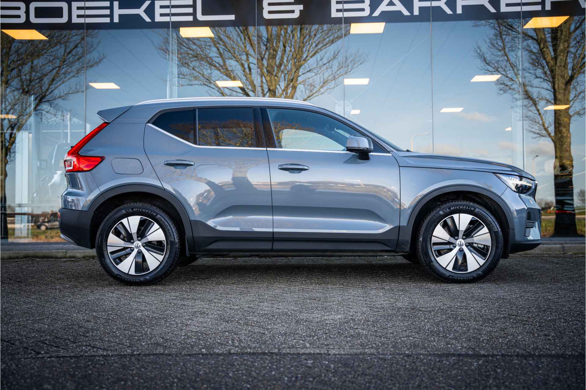 Volvo XC40 1.5 T4 Recharge Inscription Expression - Camera - Stuurverwarming All Season banden! - 28/67