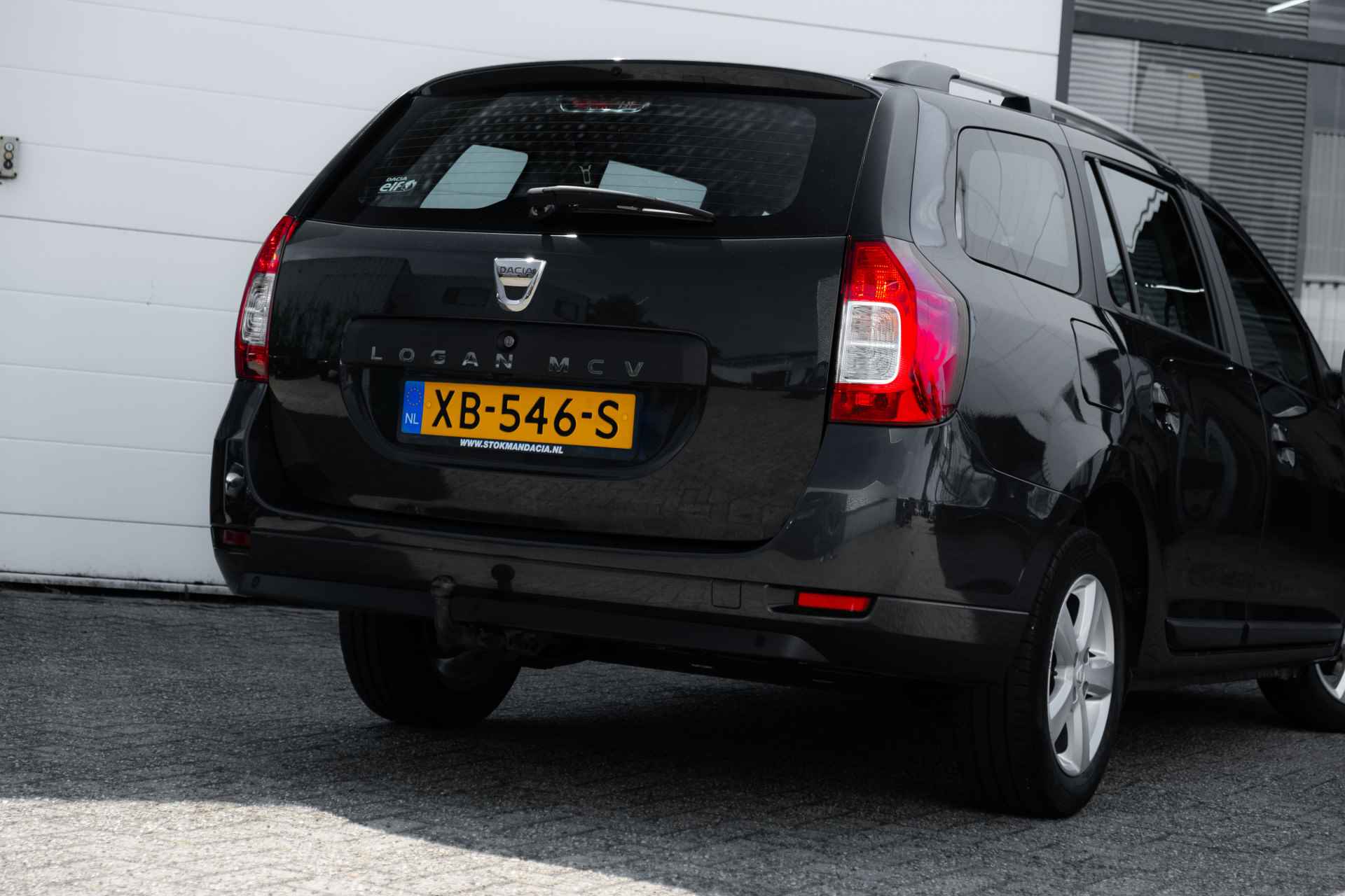 Dacia Logan MCV TCe 90pk SL Royaal | Navi | Trekhaak | Airco | Parkeersensoren achter | LM Velgen | incl. Bovag rijklaarpakket met 12 maanden garantie | - 18/48