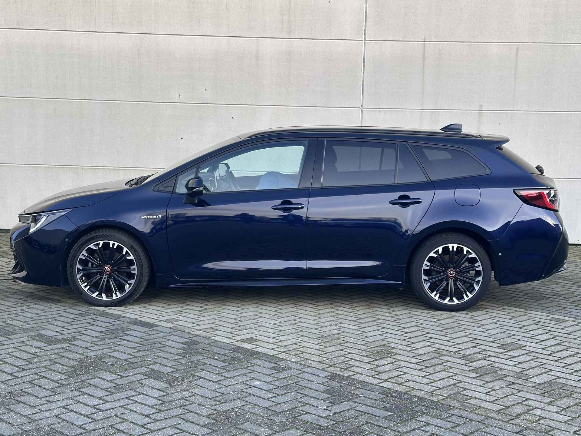 Toyota Corolla Touring Sports 1.8 Hybrid GR-Sport / Automaat / Apple carplay & Android auto / Stoelverwarming / Achteruitrijcamera / - 12/29