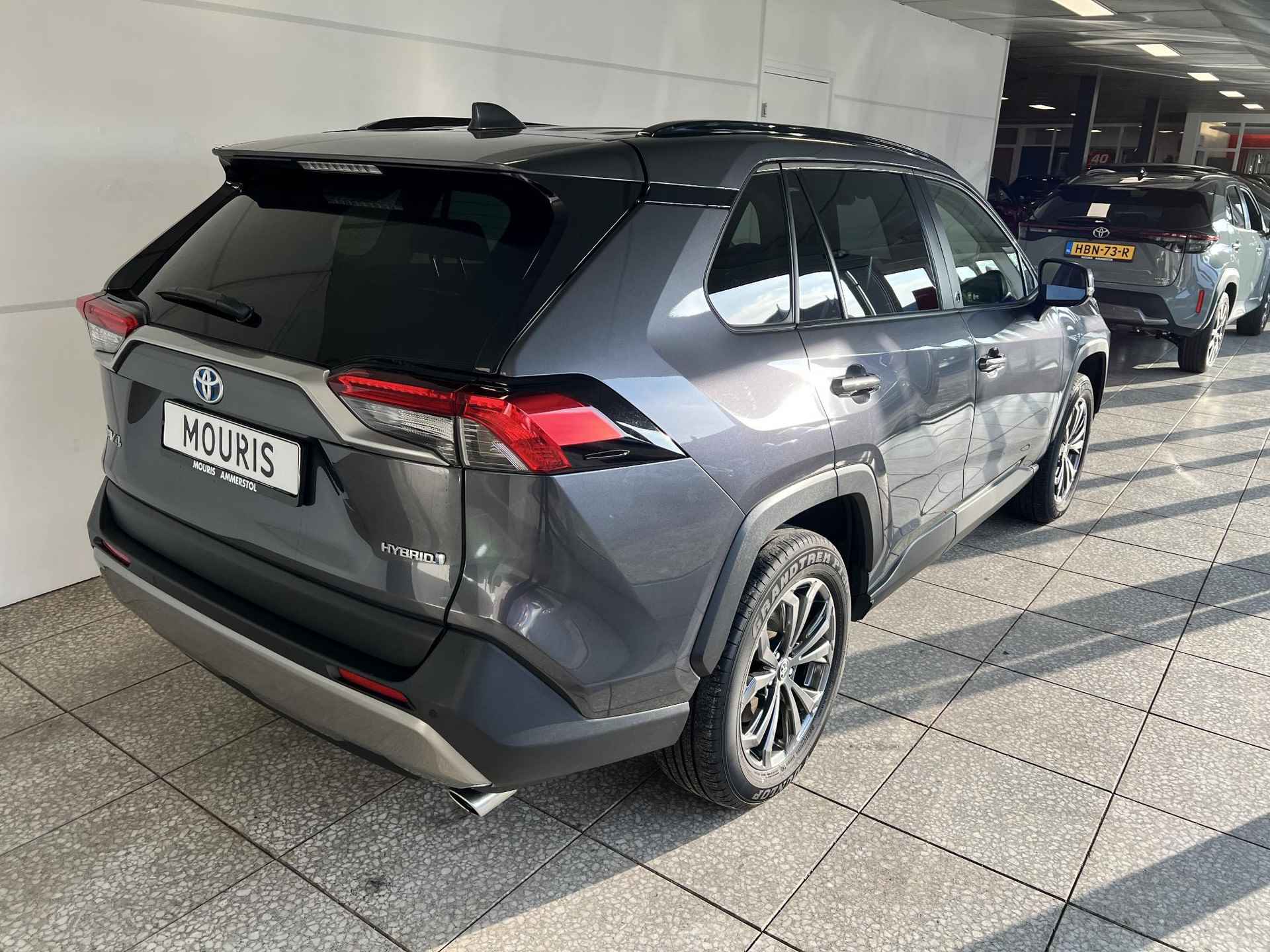 Toyota RAV4 2.5 Hybrid AWD Team D, BSM, PDC. - 3/26