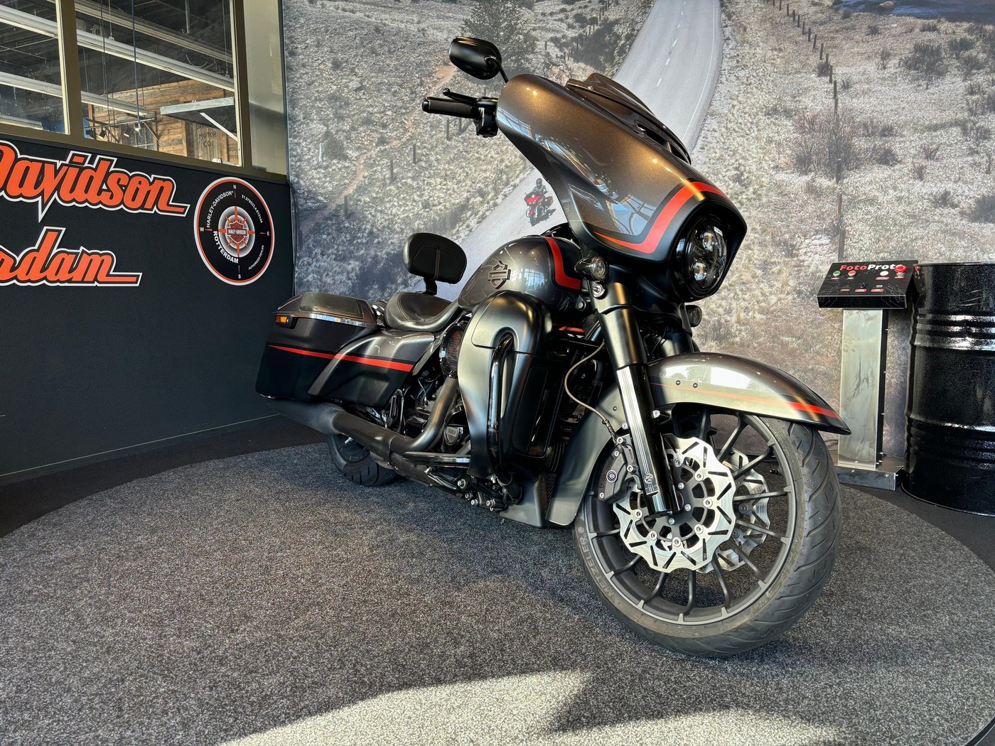 Harley-Davidson FLHXSE STREET GLIDE CVO 131ci