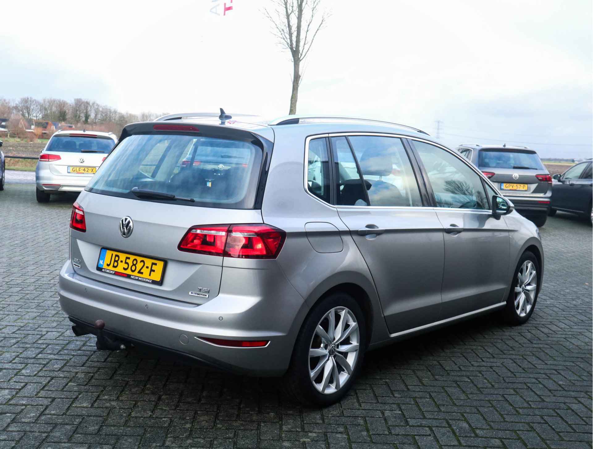 Volkswagen Golf Sportsvan 1.2 TSI Highline Navi/Clima/Cruise - 9/39