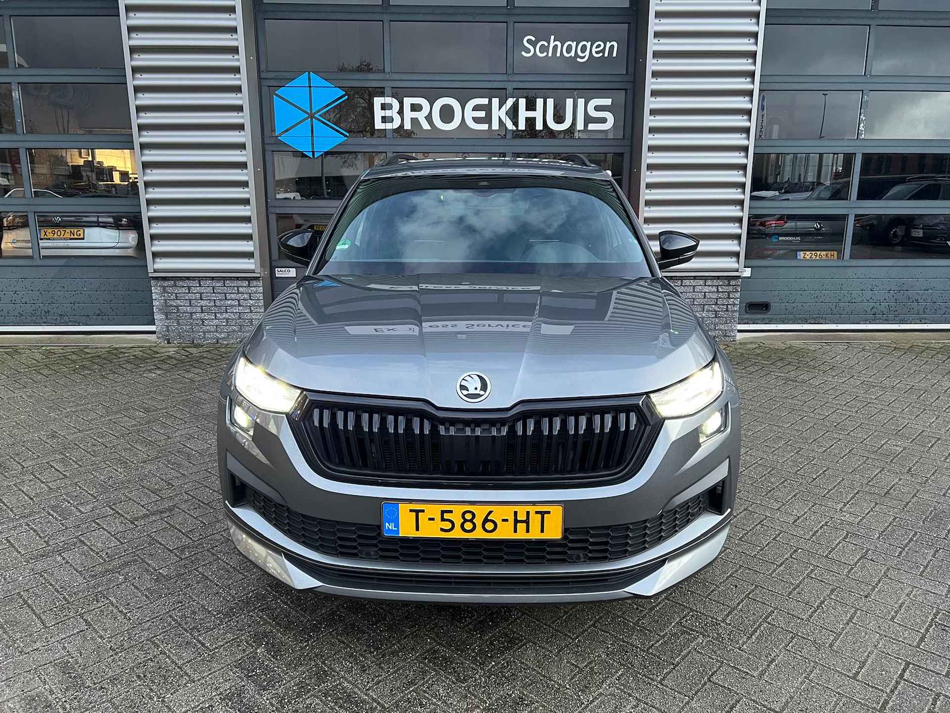 Škoda Kodiaq 1.5 TSI 150 pk Sportline Business 7pers. 7-DSG | Elektrisch wegklapbare trekhaak | Elektrisch bedienbare achterklep | Cruise con - 3/37