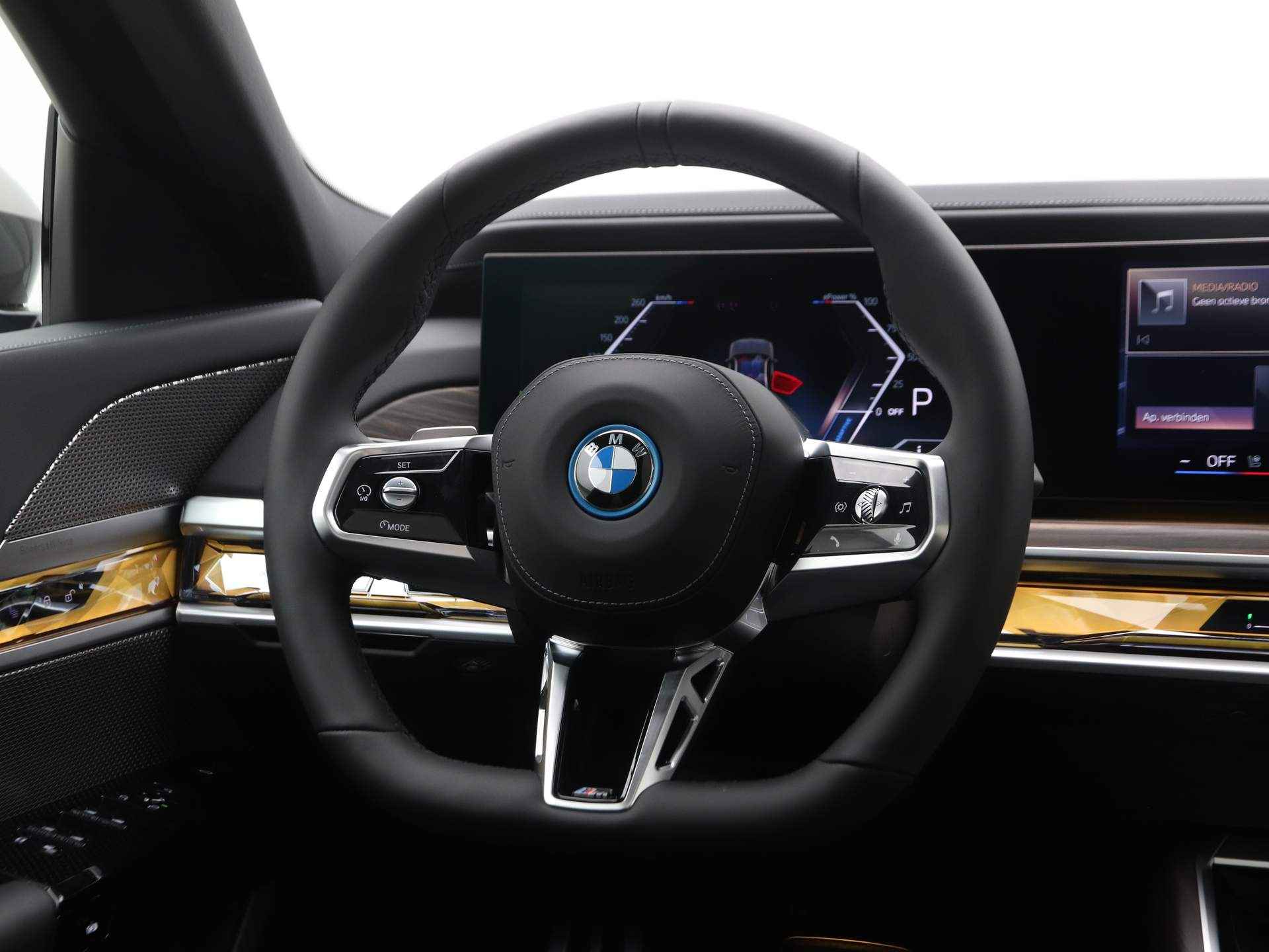 BMW i7 eDrive50 106 kWh - 3/23