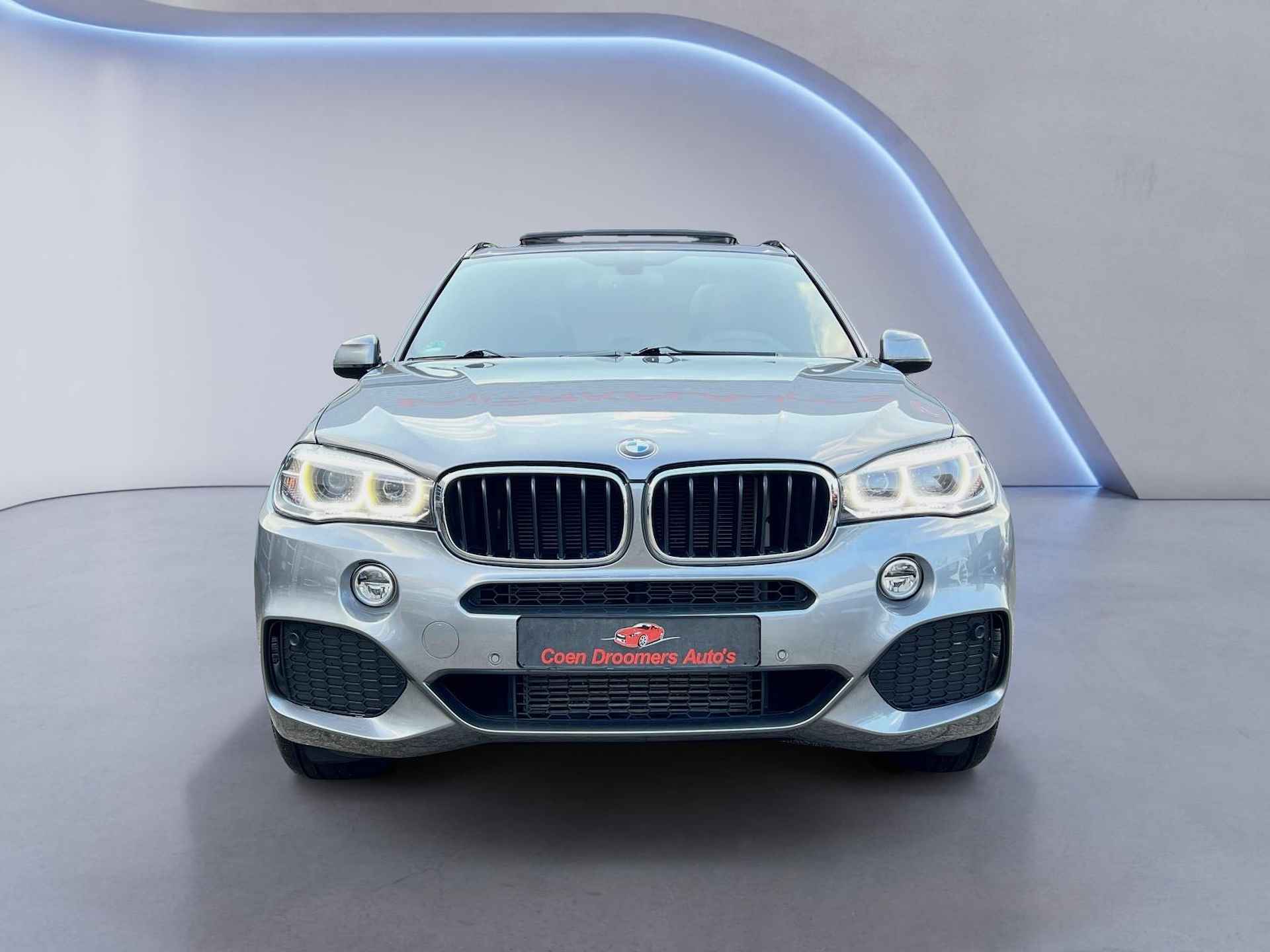 BMW X5 xDrive35i High Executive GRIJS KENTEKEN, M-Pakket, Panoramadak, Leder, Stoelverwarming, Premium Audio, Houten inleg, Climate Control, Cruise Control (MET GARANTIE*) - 2/33