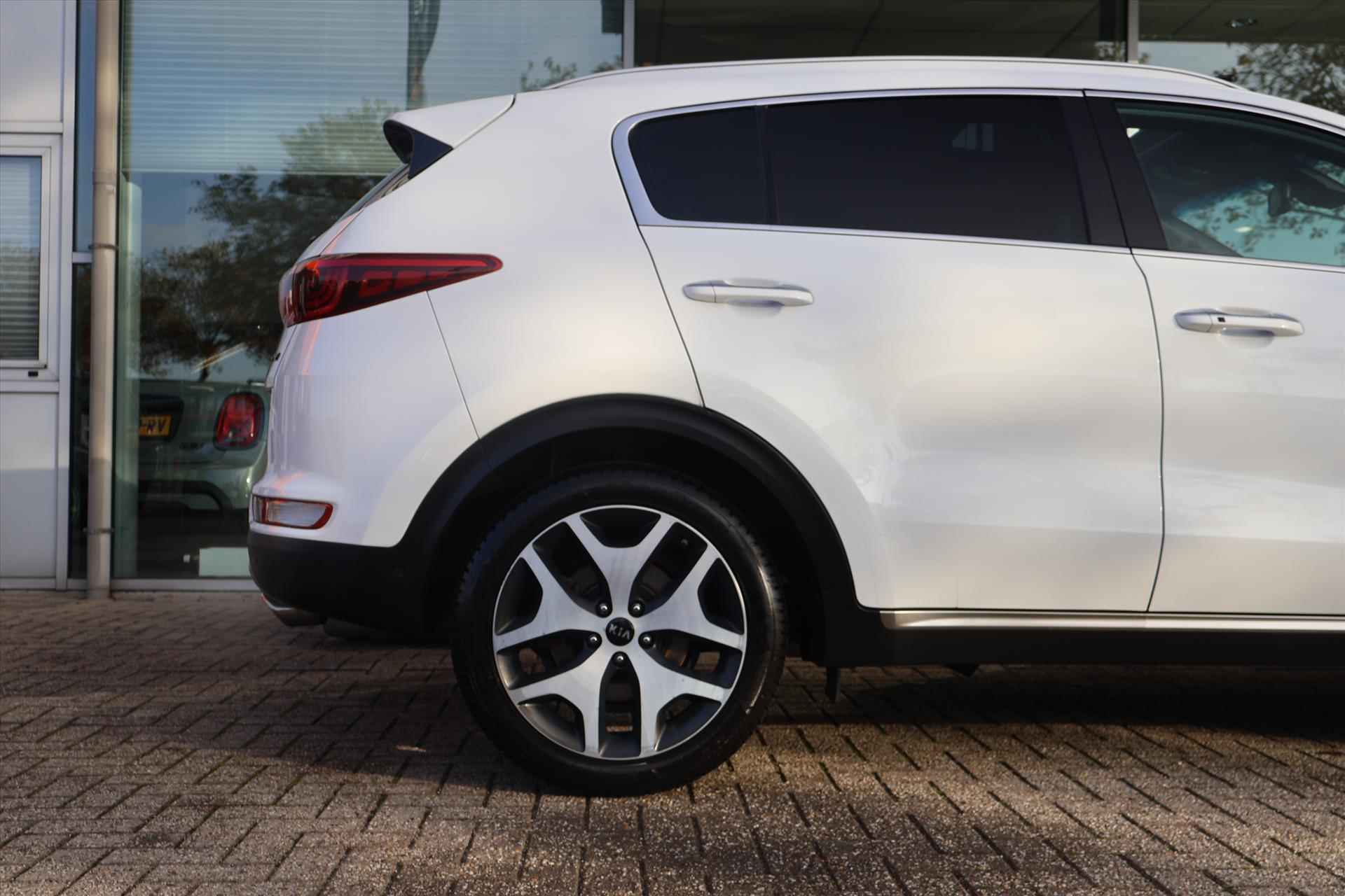 Kia Sportage 1.6 T-GDI 4WD GT-LINE AUT 177PK I Stuurverwarming | Pano I Keyless I JBL I Navi I Camera - 11/53