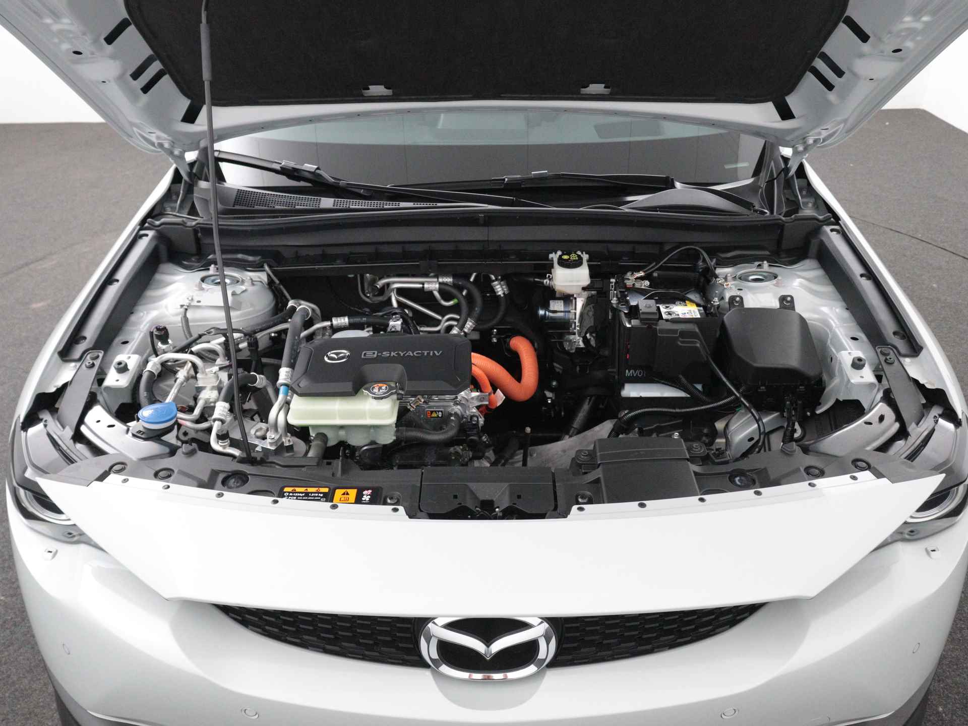 Mazda MX-30 e-SkyActiv EV 145 Makoto 36 kWh - 40/43