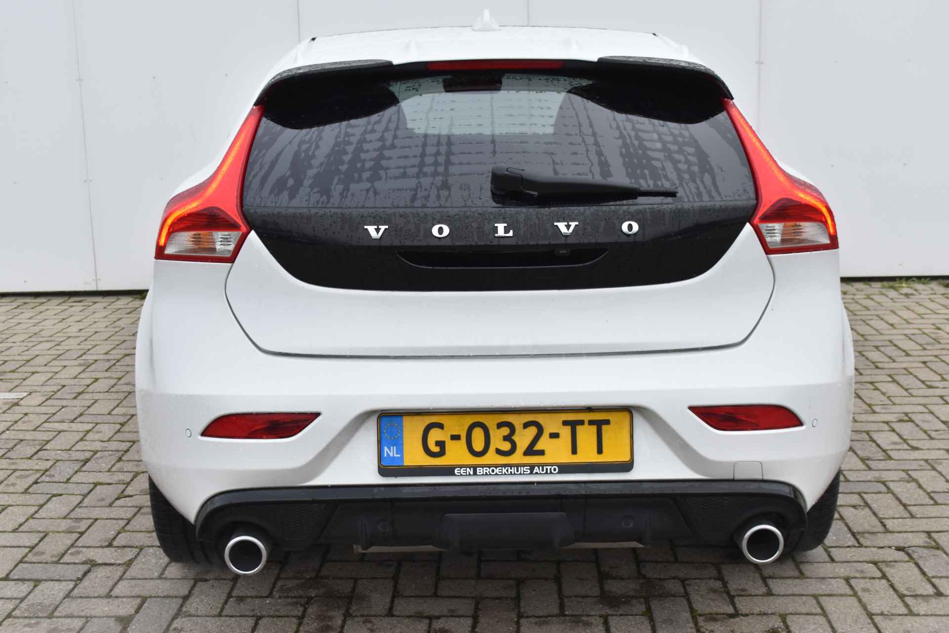 Volvo V40 T3 R-Design #18''Narvi #Pano #HarmanKardon #HelemooieV40! - 10/29