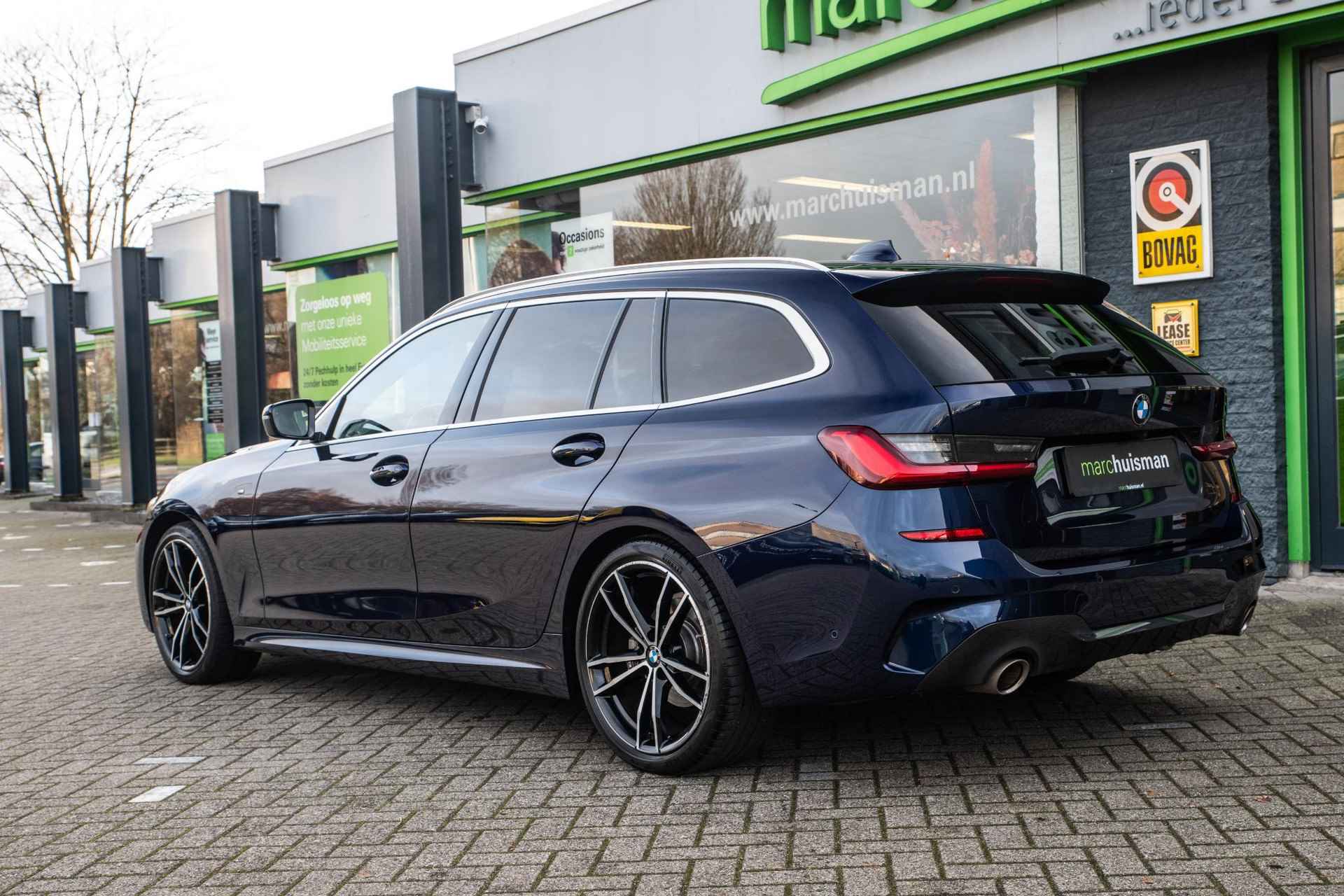 BMW 3-serie Touring 318i High Executive M SPORT / PANODAK / HARMAN KARDON / LEDER - 23/52