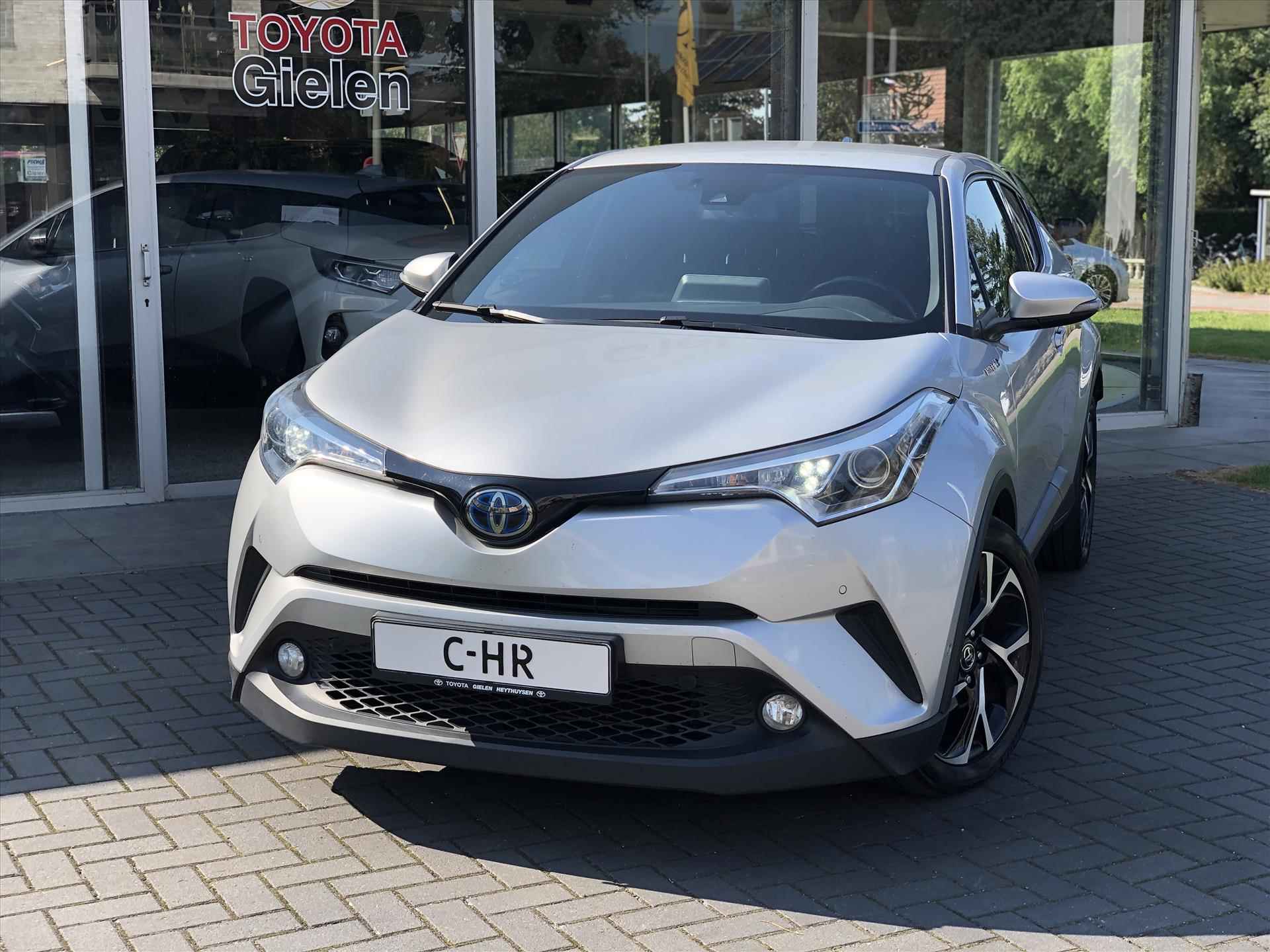 Toyota C-Hr 1.8 Hybrid Style | Dodehoekherkenning, Parkeersensoren, Stoel + Stuurverwarming, Keyless, 18 inch - 38/39