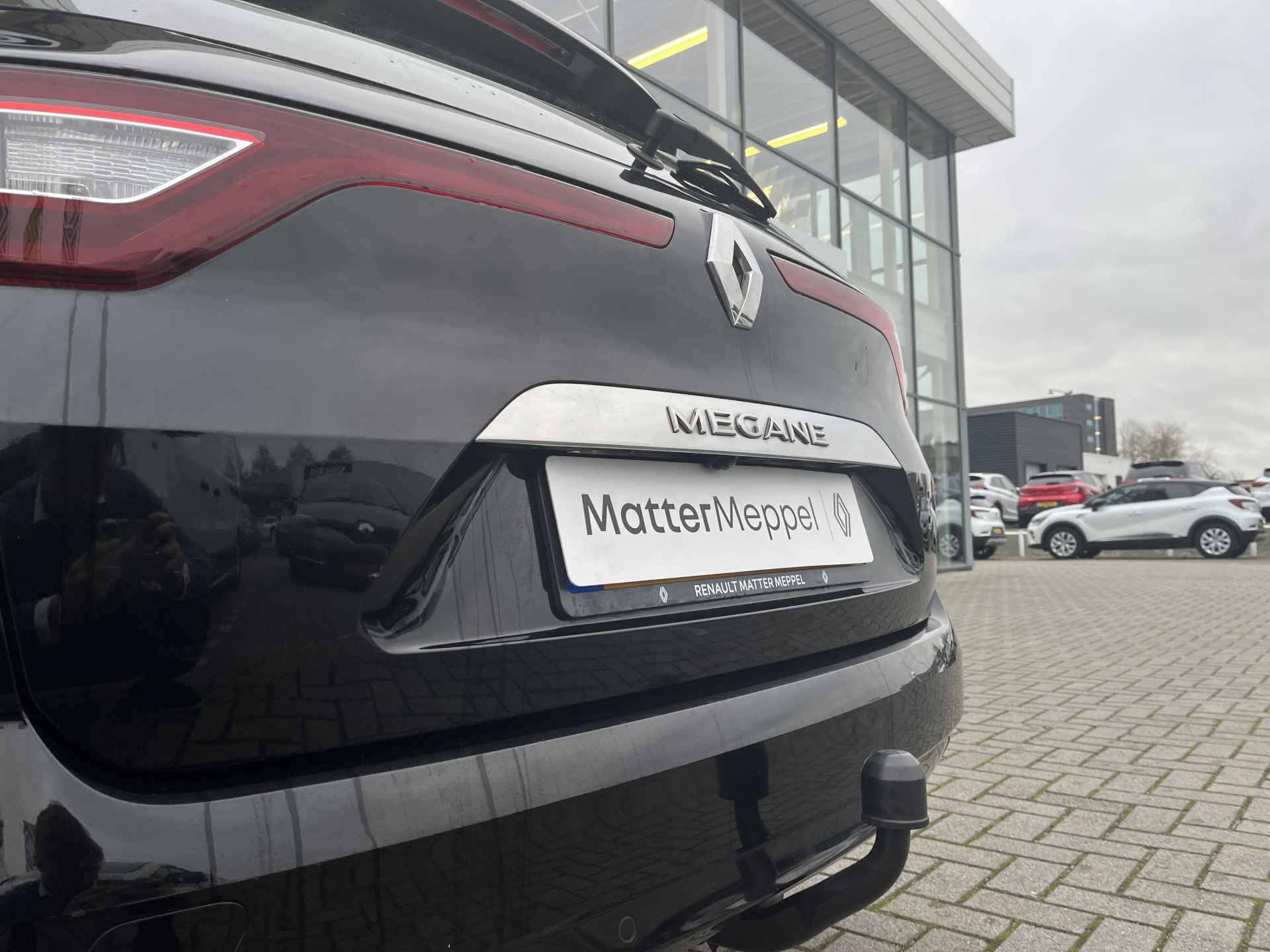 Renault Mégane Estate 1.3 TCe Bose | Trekhaak | NL Auto | Apple CarPlay/Android Auto | Automatisch Parkeren | Climate Control | Naviagtie | Dodehoek - 6/31