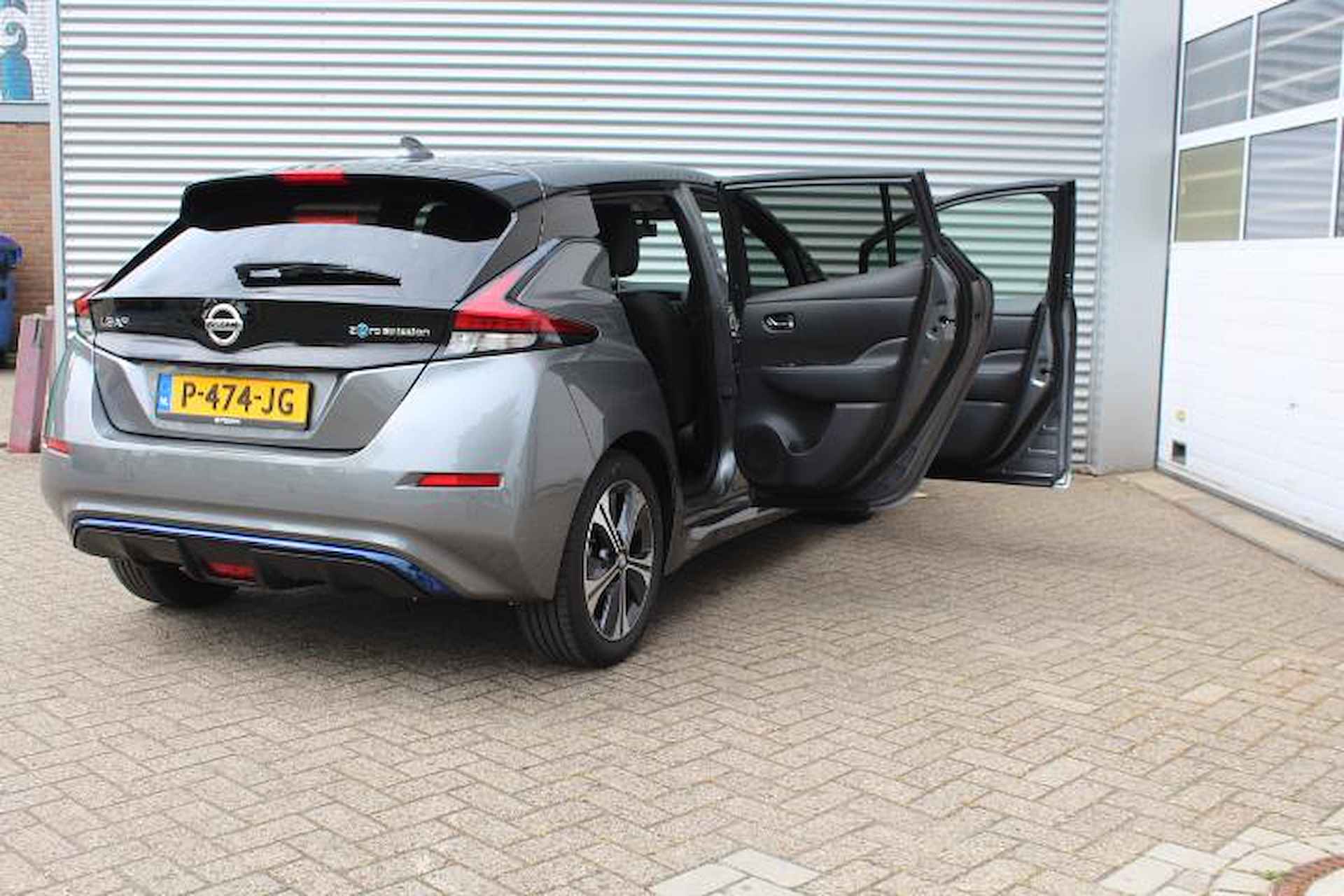 Nissan Leaf Electric 40kWh Tekna | SUBSIDIE MOGELIJK! | Apple Caryplay | Android Auto | Adapt. Cruise Control | Bose Audio | LED | Stoelverwarming | Blind SpoT | Climate Control | 360° Camera - 8/49