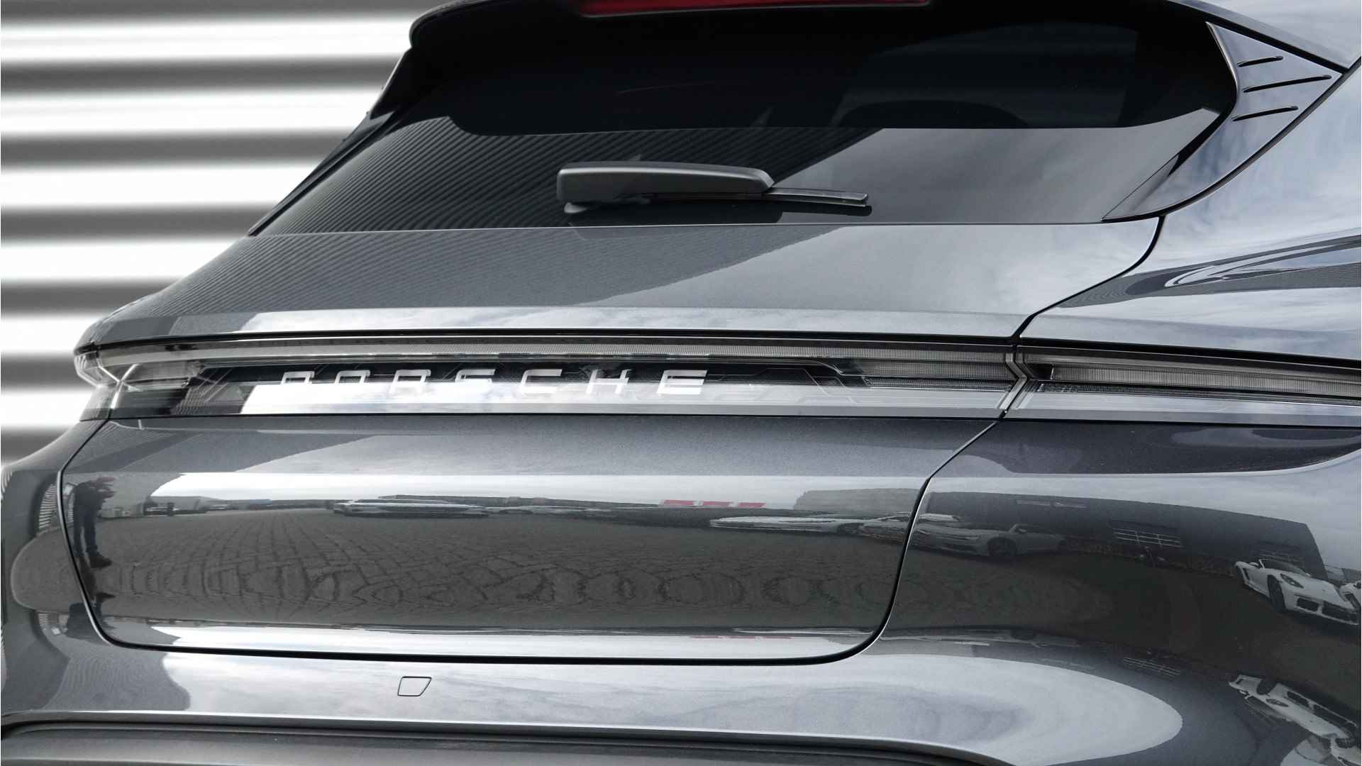 Porsche Taycan Cross Turismo 4 93 kWh | Innodrive | Parkeerpakket | Comforstoelen | Bose | Head Up | - 29/30