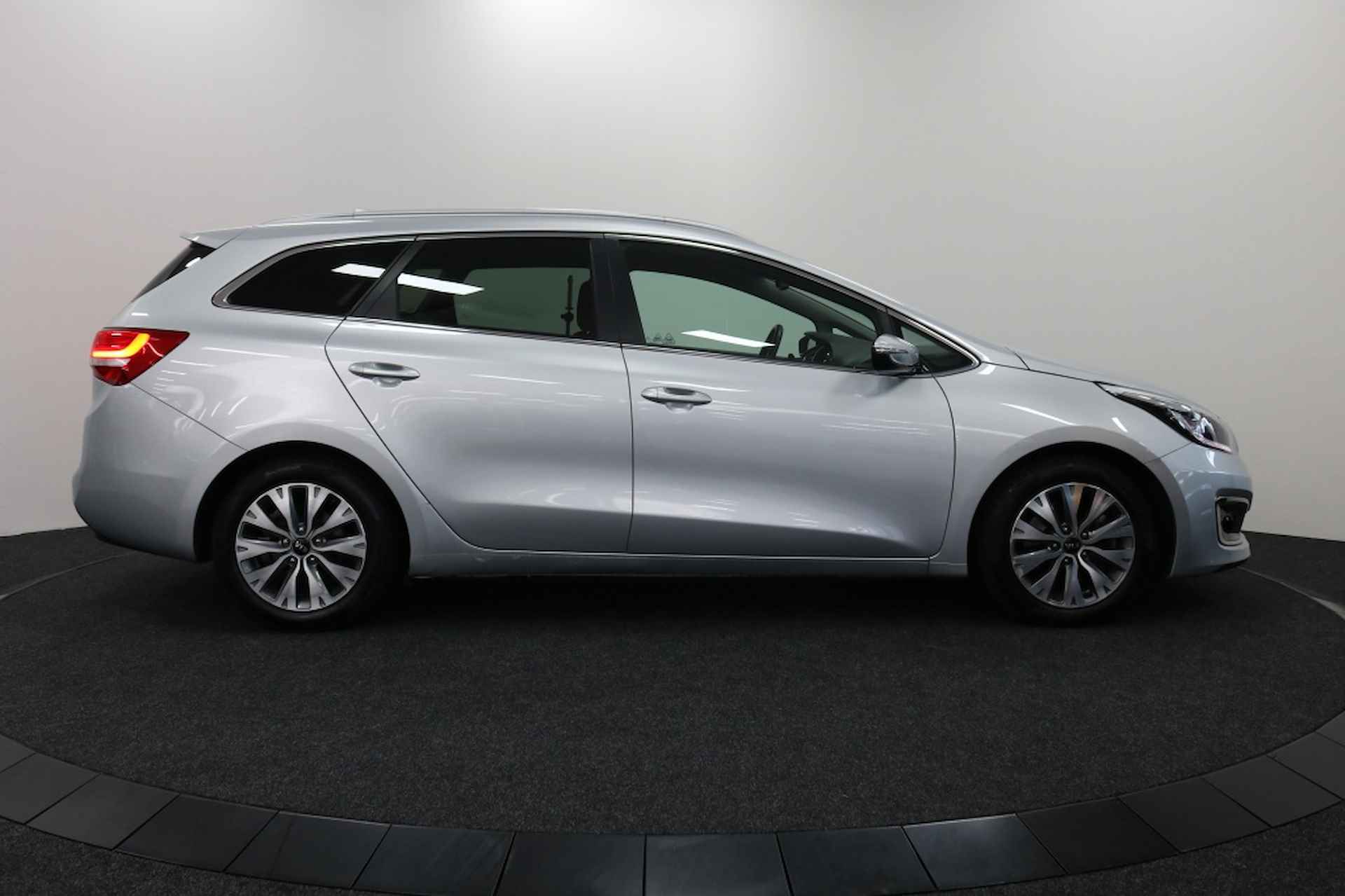 Kia cee'd Sportswagon 1.0 T-GDi DynamicLine - 14/29